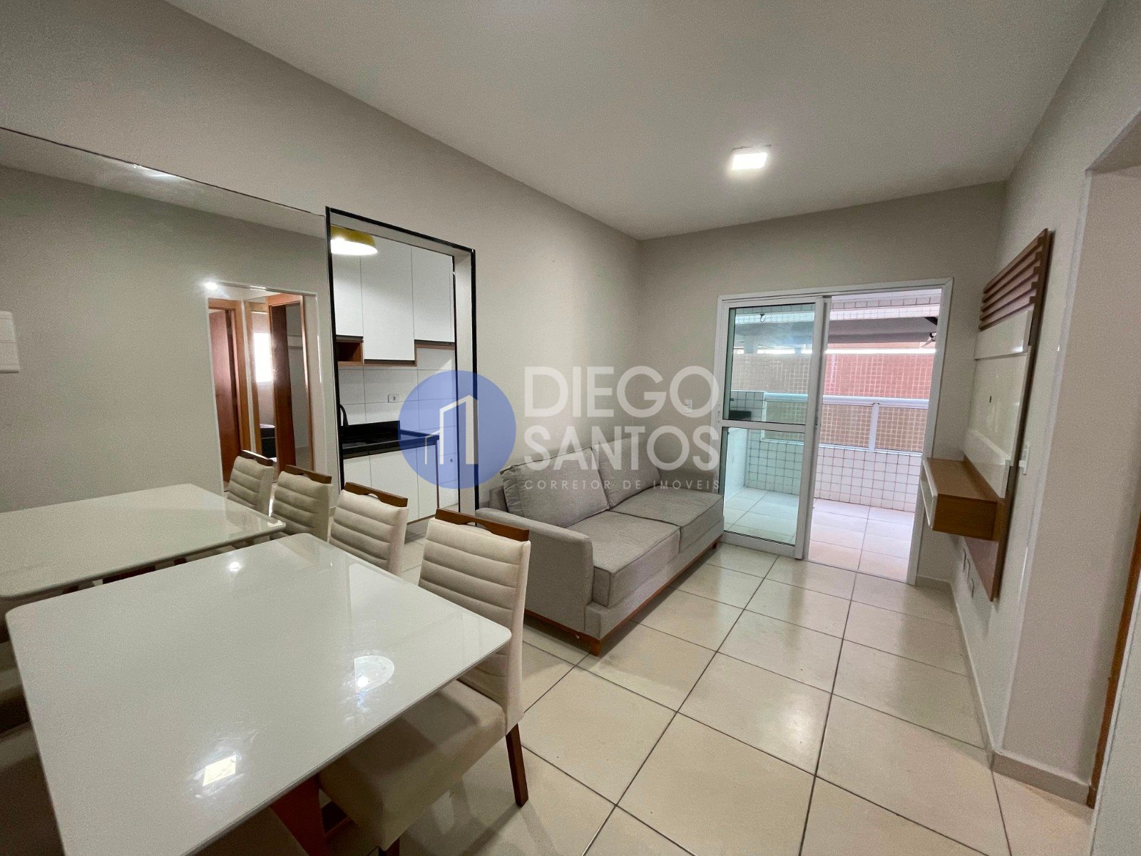 Apartamento 2 Dorms com Suíte e Piscina a 300m da Praia no Ocian