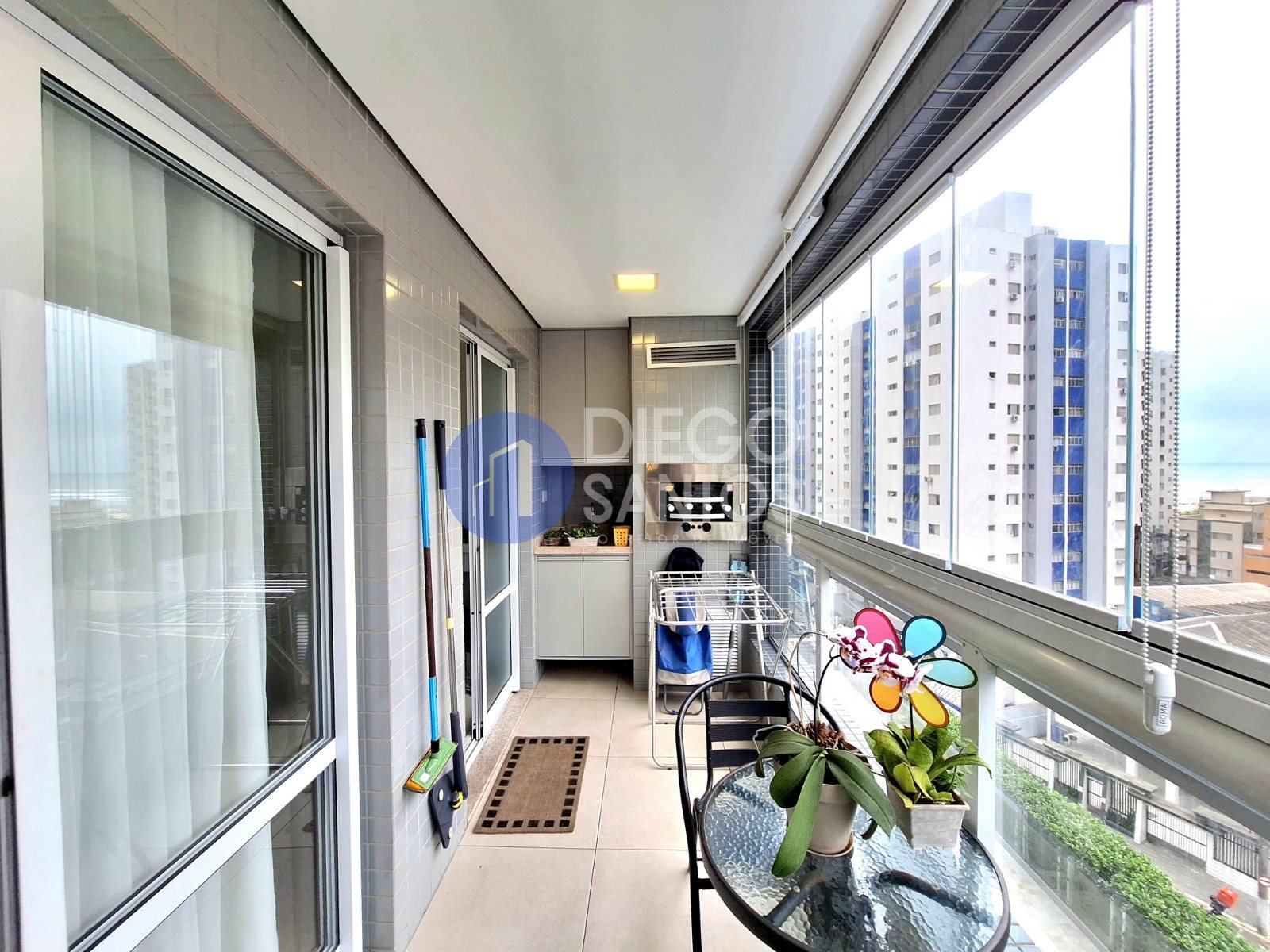 Apartamento no Boqueirão com Vista Mar, Varanda Gourmet e Lazer Completo | 2 Dorms e 2 Vagas