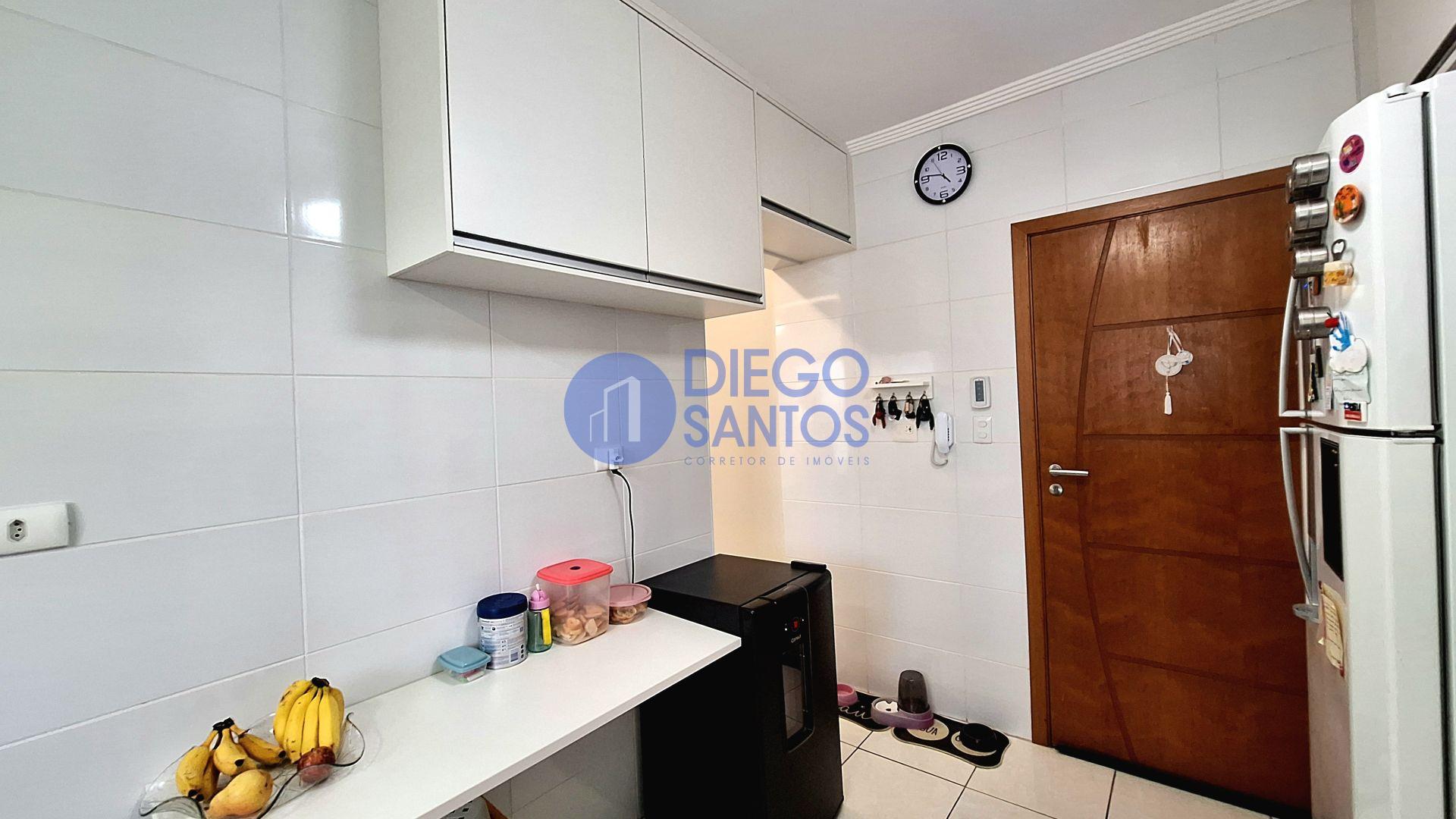 Apartamento 3 Dormitórios, sendo os 3 Suítes – 2 Vagas – 119m2 Área Útil