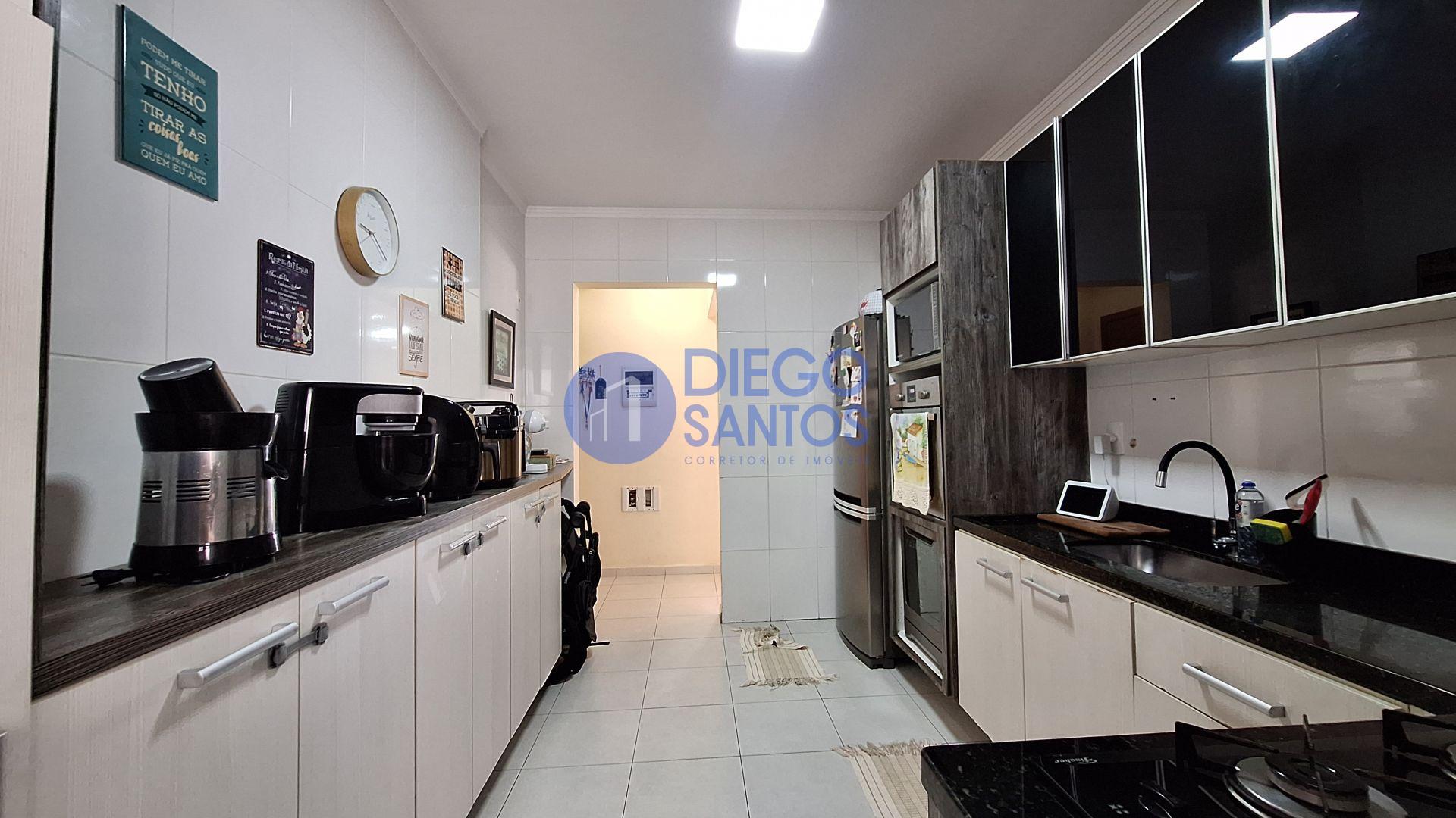 Apartamento 3 Dormitórios, 1 Suíte, 2 Vagas de Garagem – 123m2