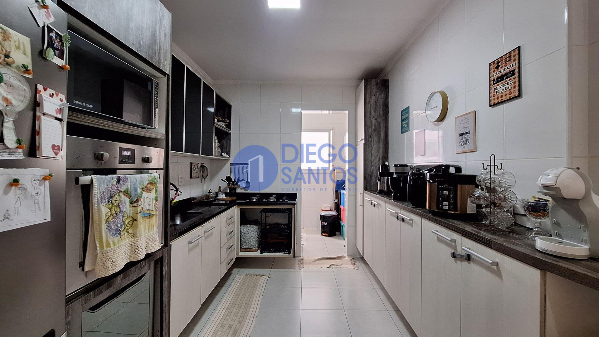 Apartamento 3 Dormitórios, 1 Suíte, 2 Vagas de Garagem – 123m2