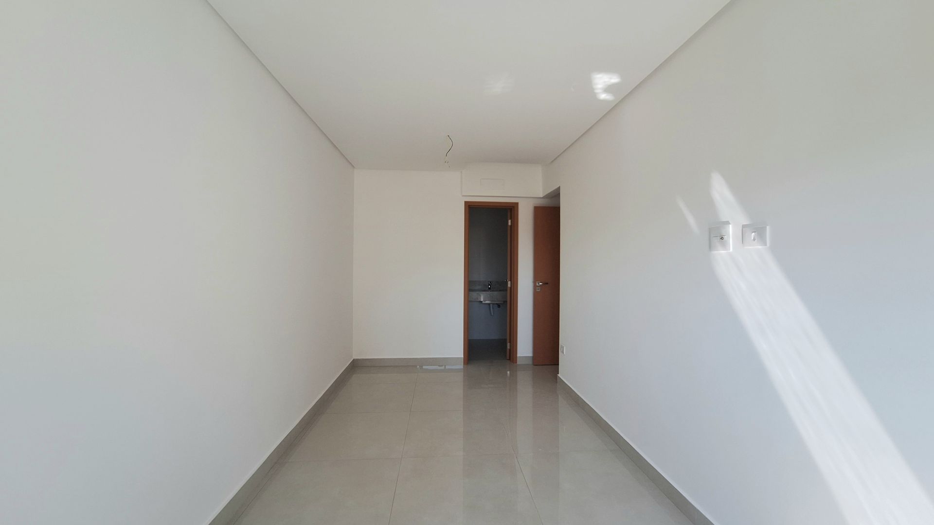 Apartamento 2 Dormitórios 1 Suíte 1 Vaga – 73m2 – Aviação