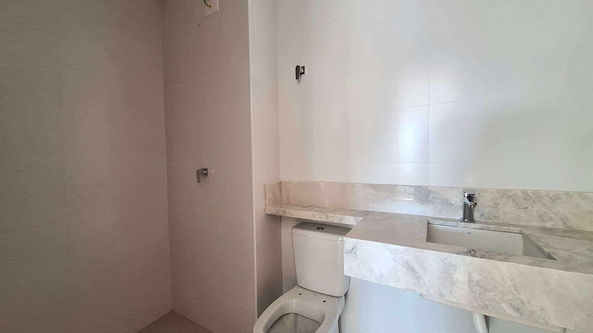 Apartamento 2 Dormitórios 1 Suíte 1 Vaga – 73m2 – Aviação