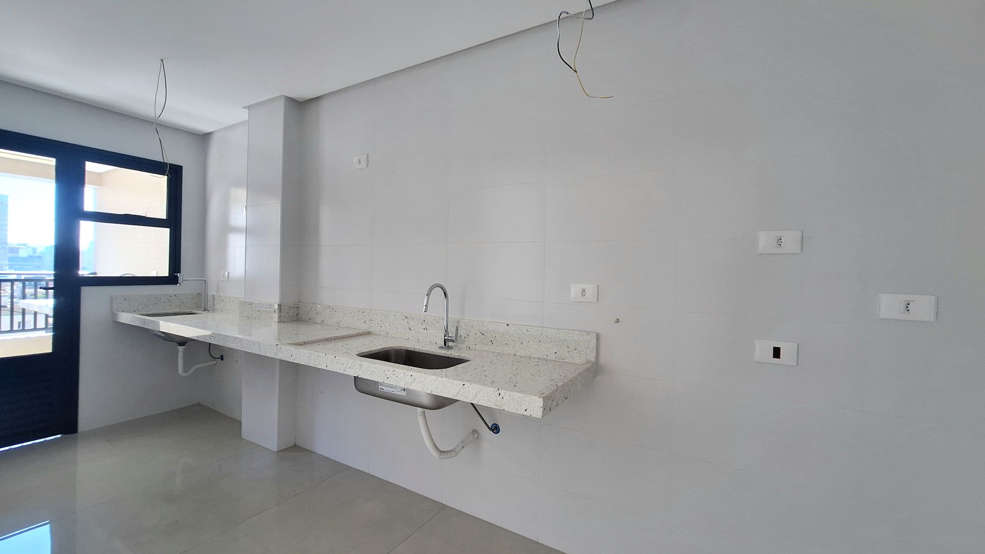 Apartamento 2 Dormitórios 2 Suítes, 1 ou 2 Vagas – 72m2 – Aviação