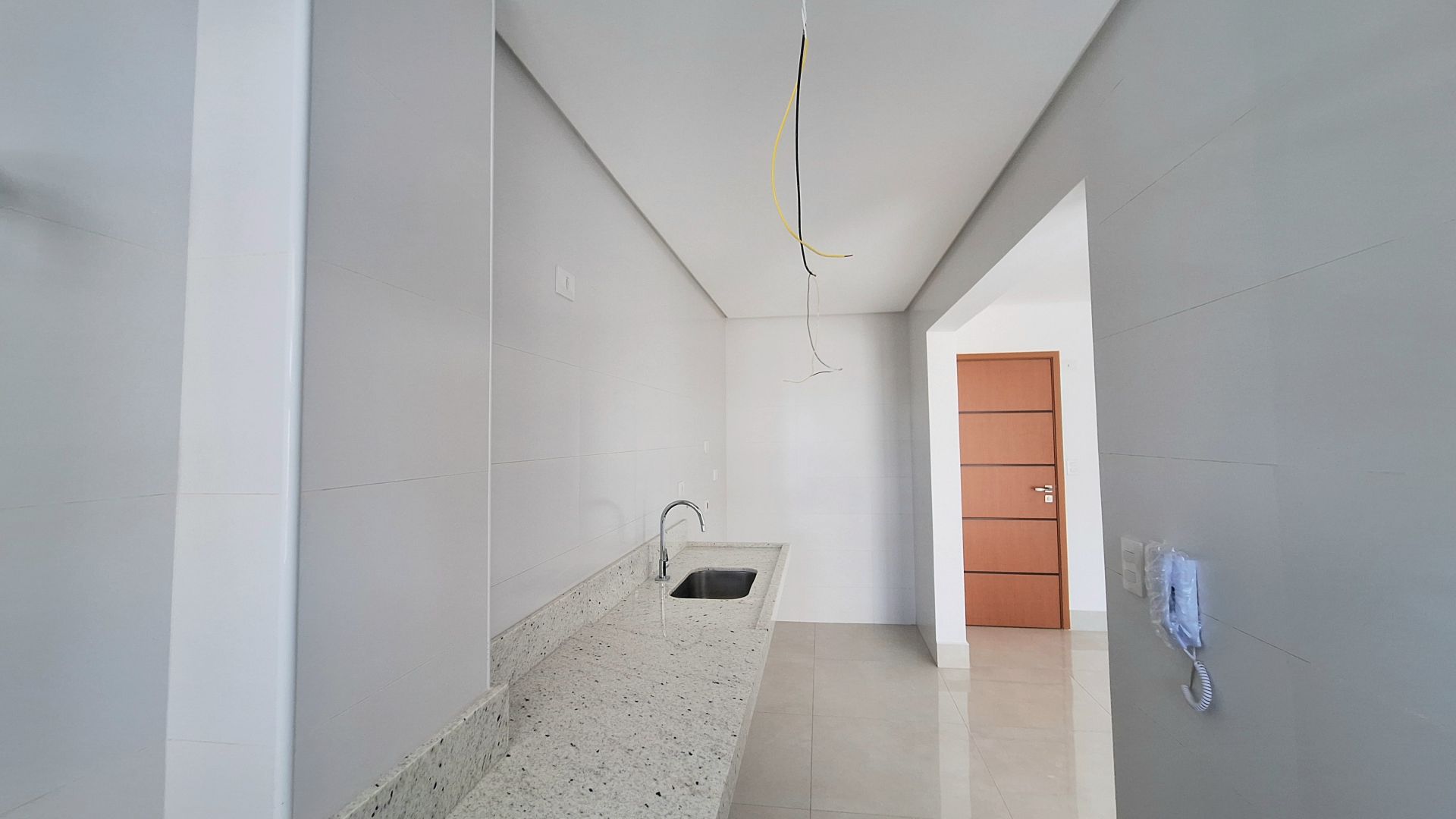 Apartamento 2 Dormitórios 2 Suítes, 1 ou 2 Vagas – 72m2 – Aviação