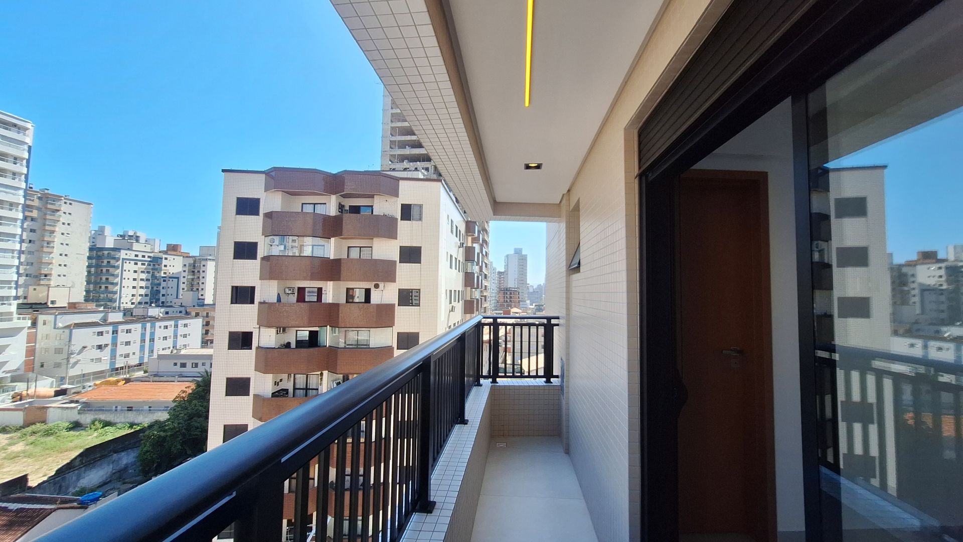 Apartamento 2 Dormitórios 2 Suítes, 1 ou 2 Vagas – 72m2 – Aviação