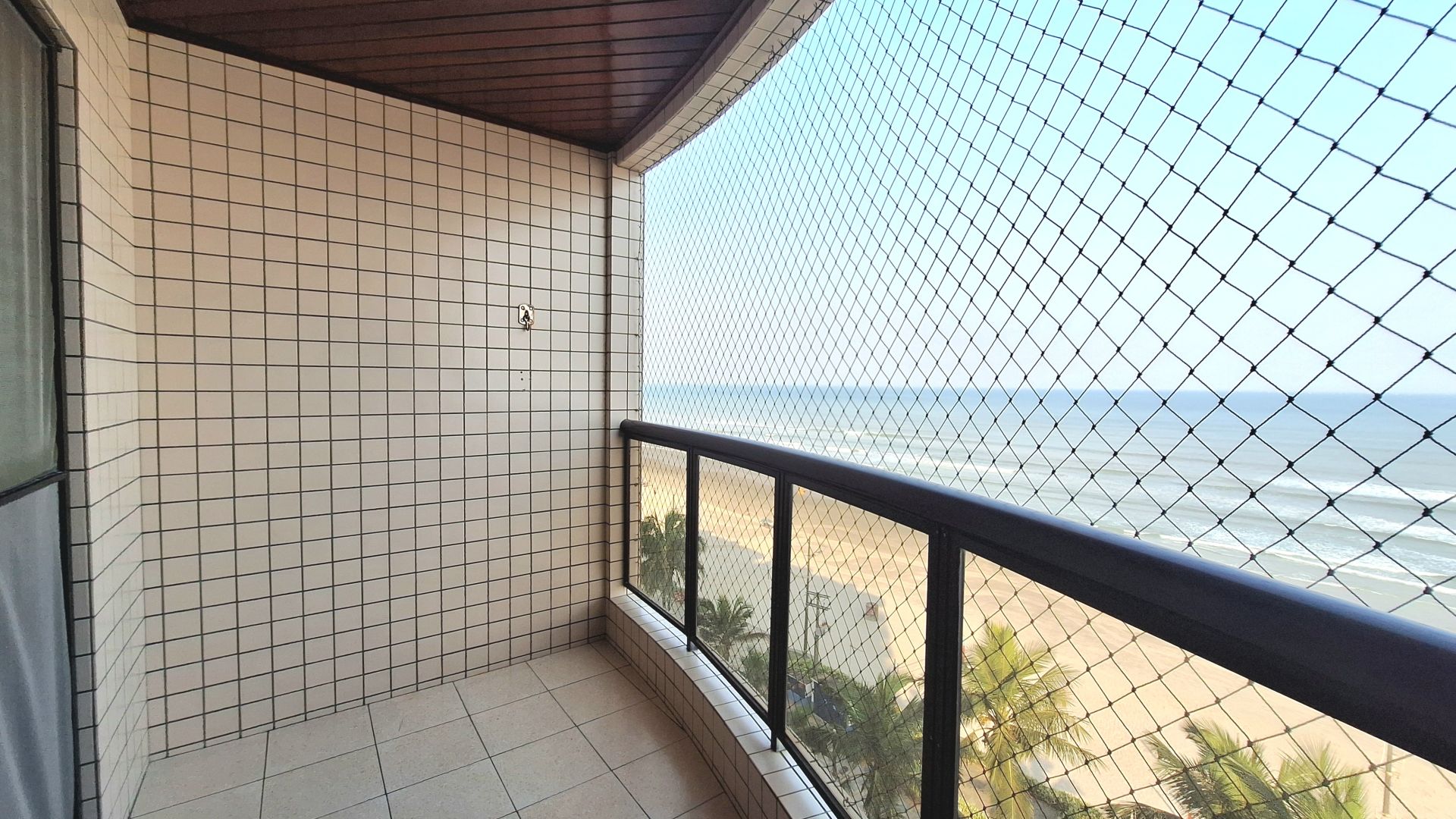 Apartamento Frente Mar 02 Dormitórios 01 Suíte + Dep. Empregada – Vila Caiçara