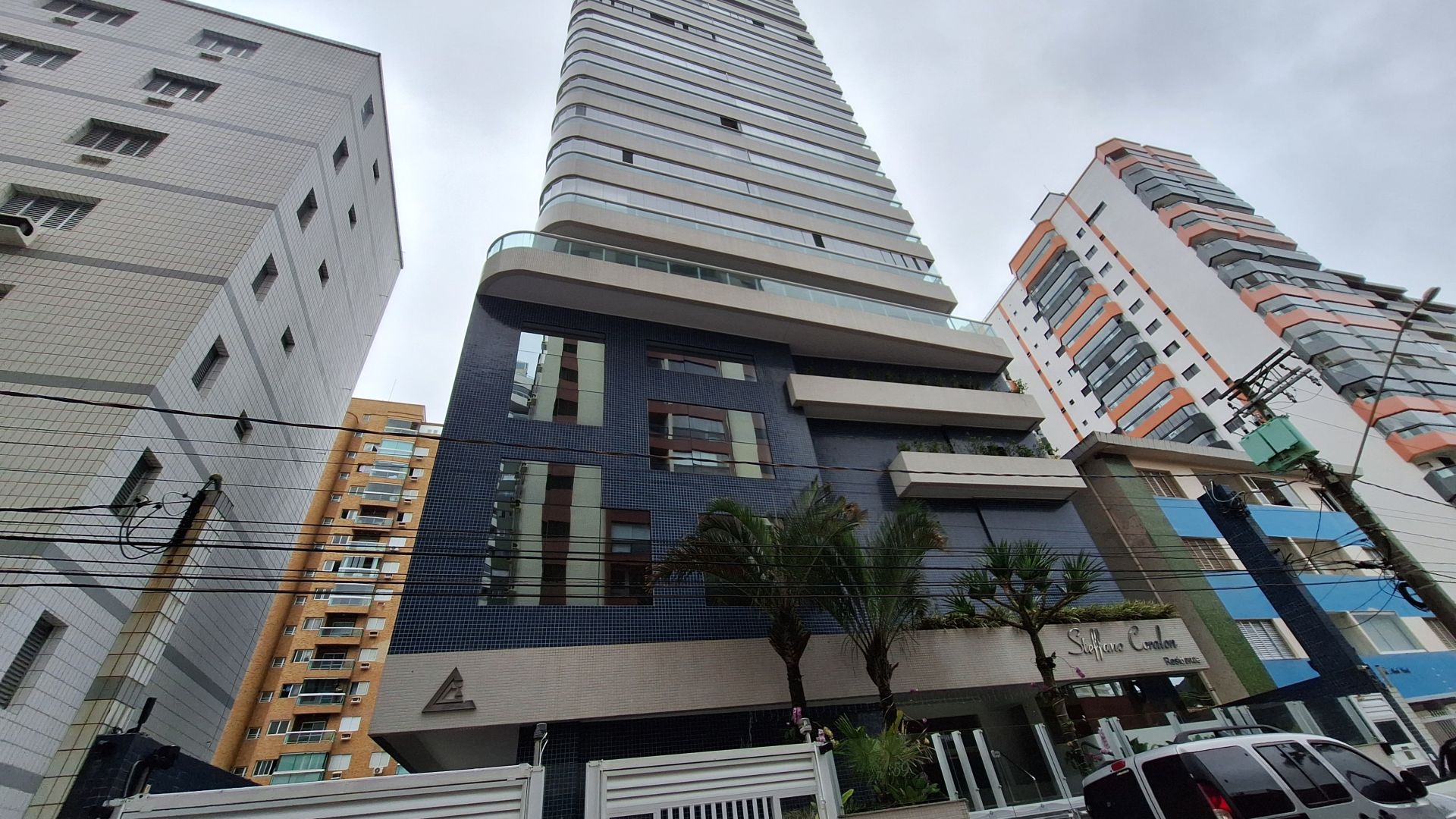 Apartamento Mobiliado 02 Suítes 02 Vagas Demarcadas – 80m2 – Canto do Forte