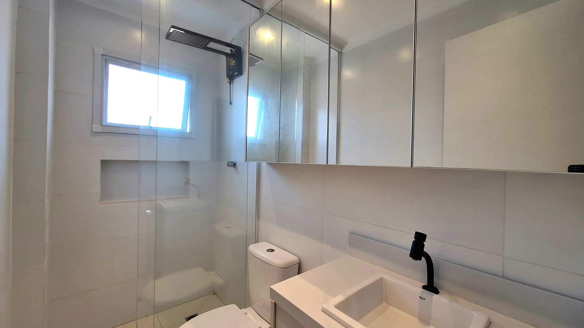 Apartamento Mobiliado Decorado, 03 Suítes + Lavabo 02 Vagas de Garagem – 109m2 – Guilhermina