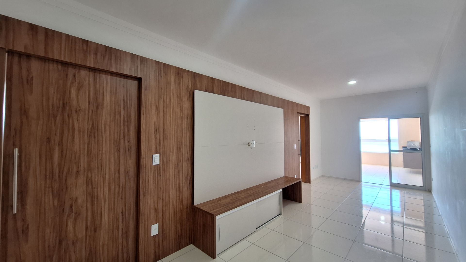 Apartamento 03 Dormitórios, 01 Suíte 02 Vagas – 128m2 – Jardim Real