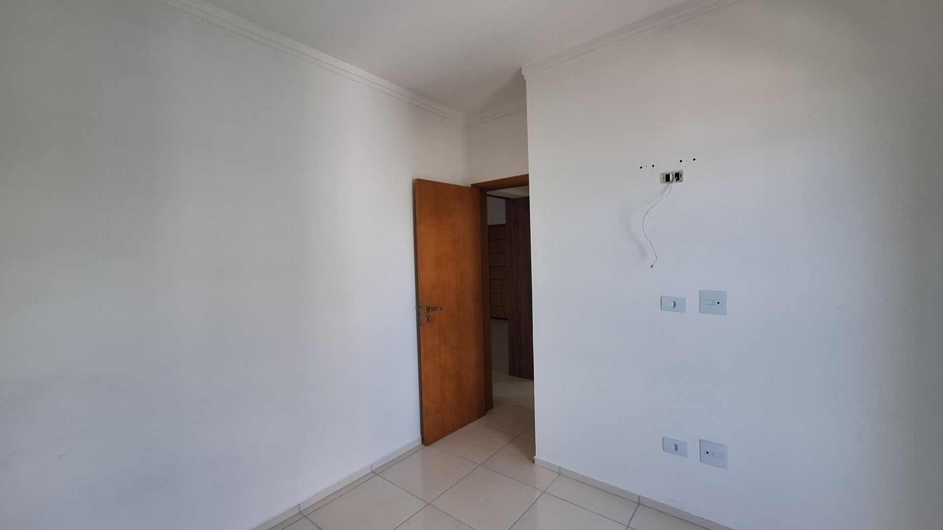 Apartamento 03 Dormitórios, 01 Suíte 02 Vagas – 128m2 – Jardim Real