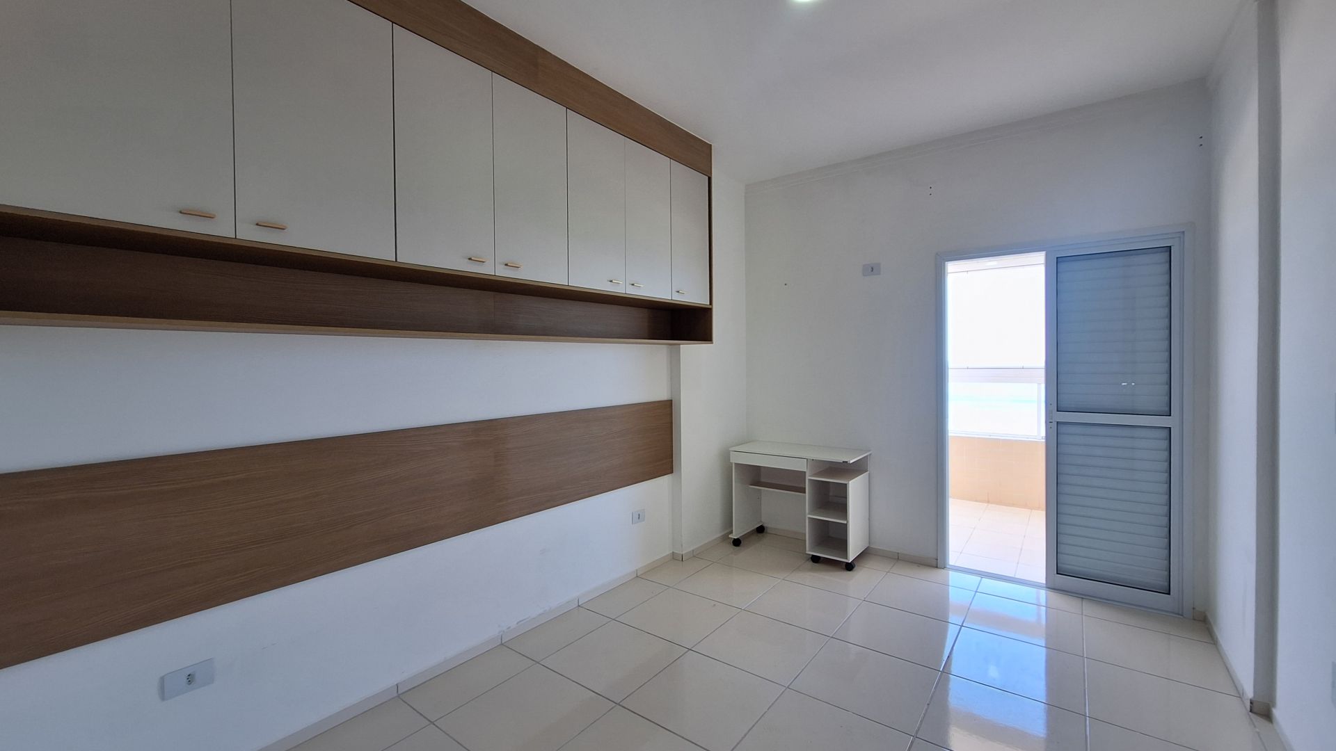 Apartamento 03 Dormitórios, 01 Suíte 02 Vagas – 128m2 – Jardim Real