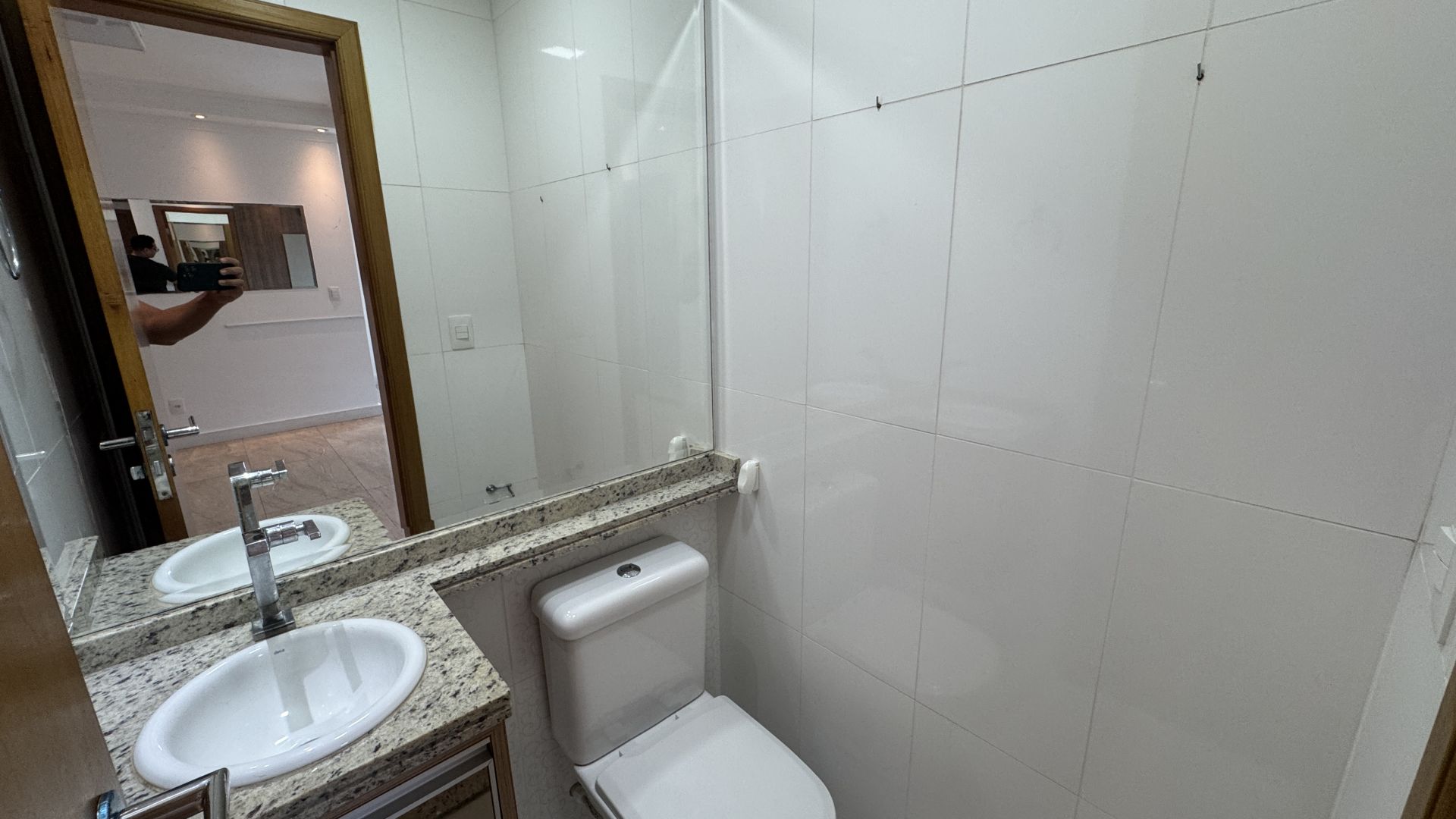 Apartamento 03 Dormitórios 01 Suítes – 02 Vagas – 122m2 – Guilhermina