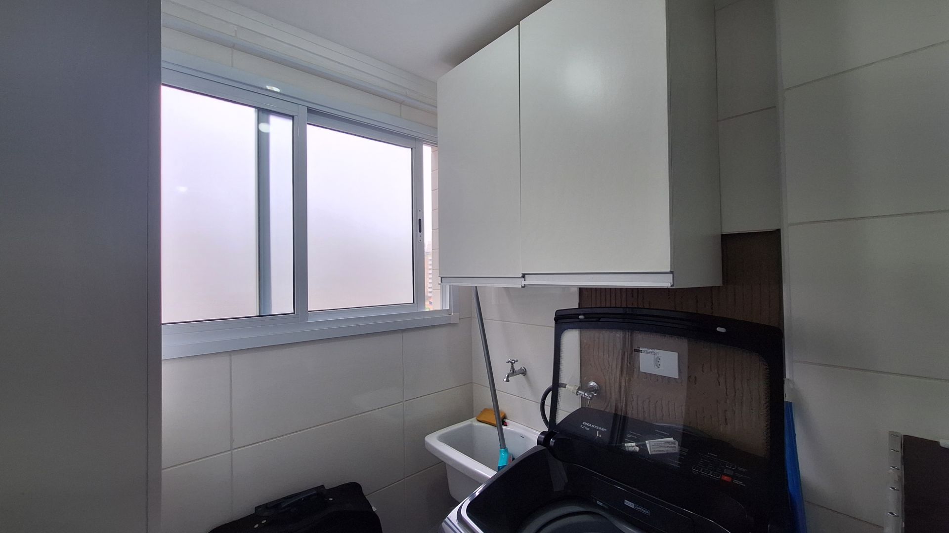 Apartamento 01 Dormitório POTEIRA FECHADA, 57m2 A Venda – Bairro Guilhermina