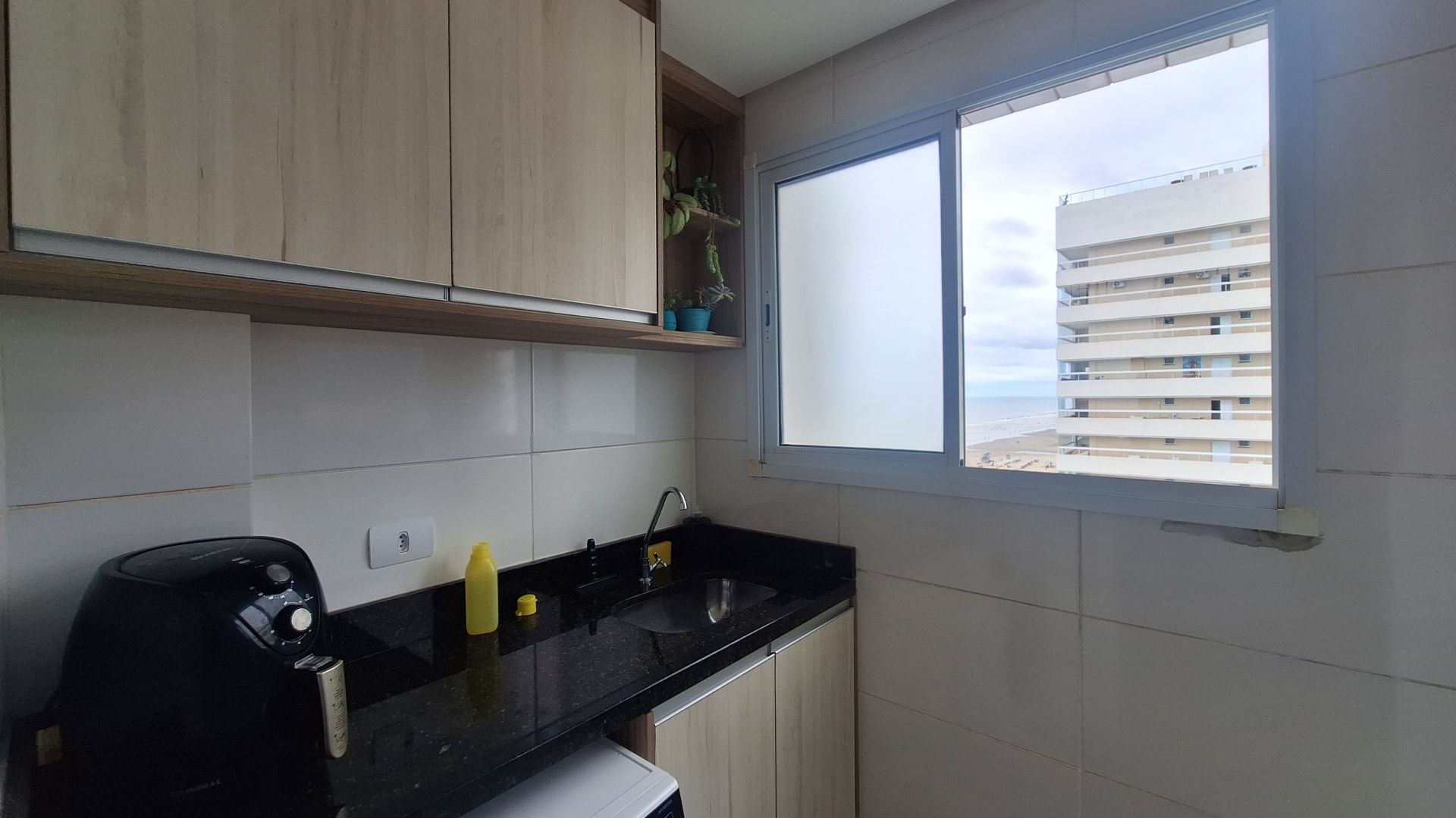 Apartamento 02 Dormitórios 01 Suíte 01 Vaga de Garagem – 76m2 – Jardim Real