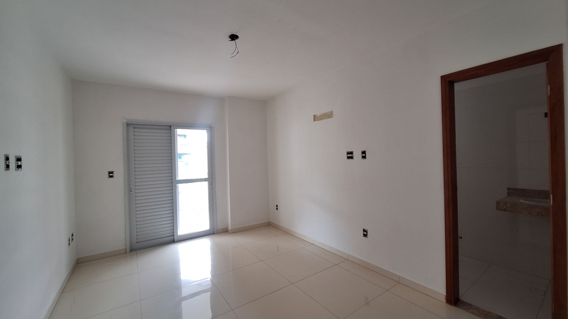 Apartamento Alto Padrão 03 Dormitórios 02 Suítes 02 Vagas Demarcadas, 162m2 – Canto do Forte