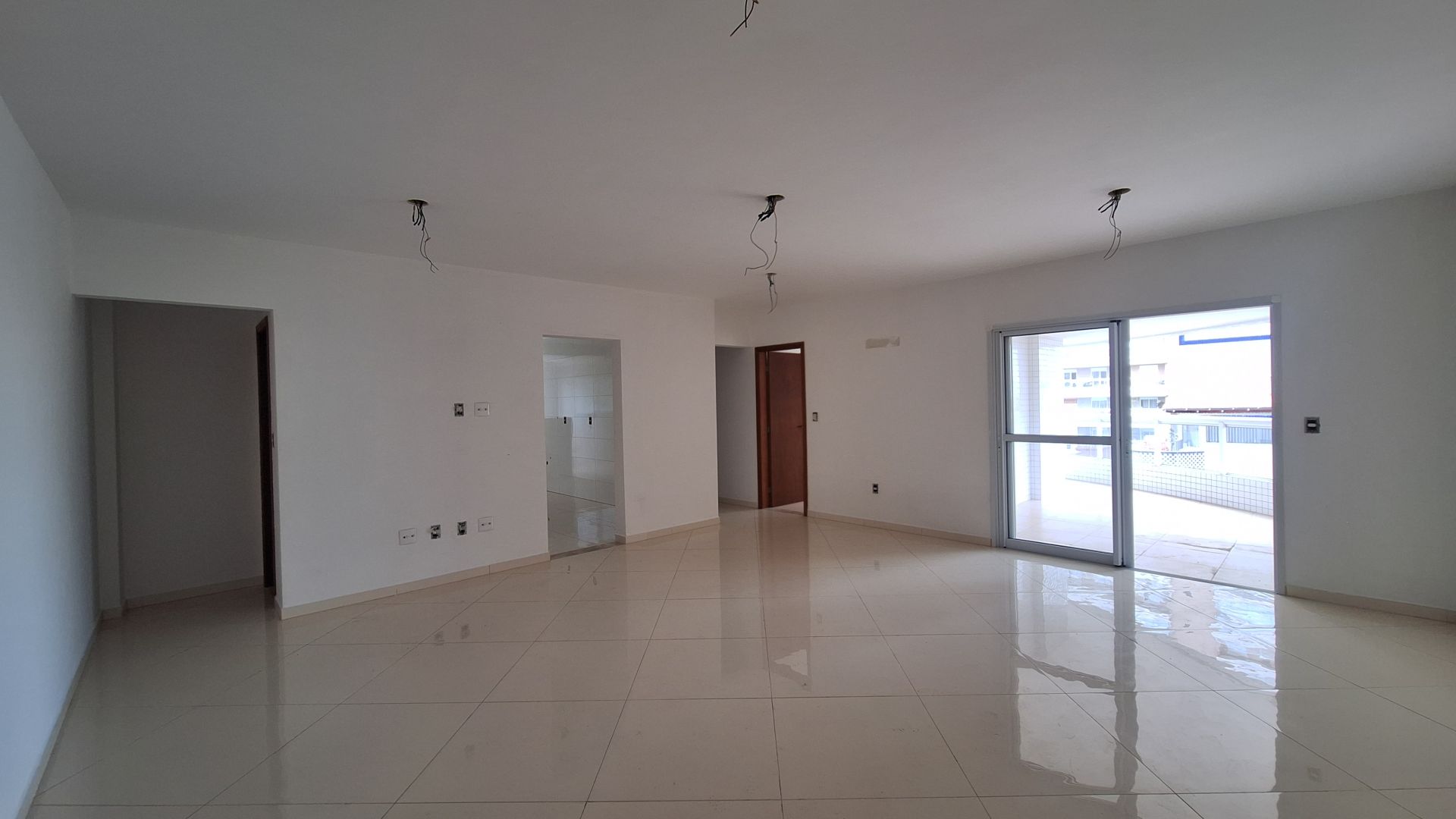 Apartamento Alto Padrão 03 Dormitórios 02 Suítes 02 Vagas Demarcadas, 144m2 – Canto do Forte