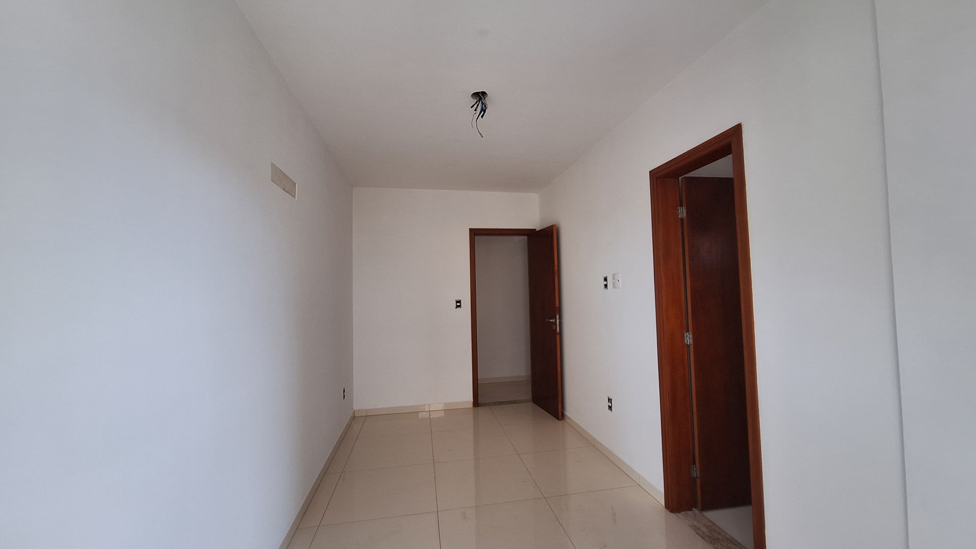 Apartamento Alto Padrão 03 Dormitórios 02 Suítes 02 Vagas Demarcadas, 144m2 – Canto do Forte