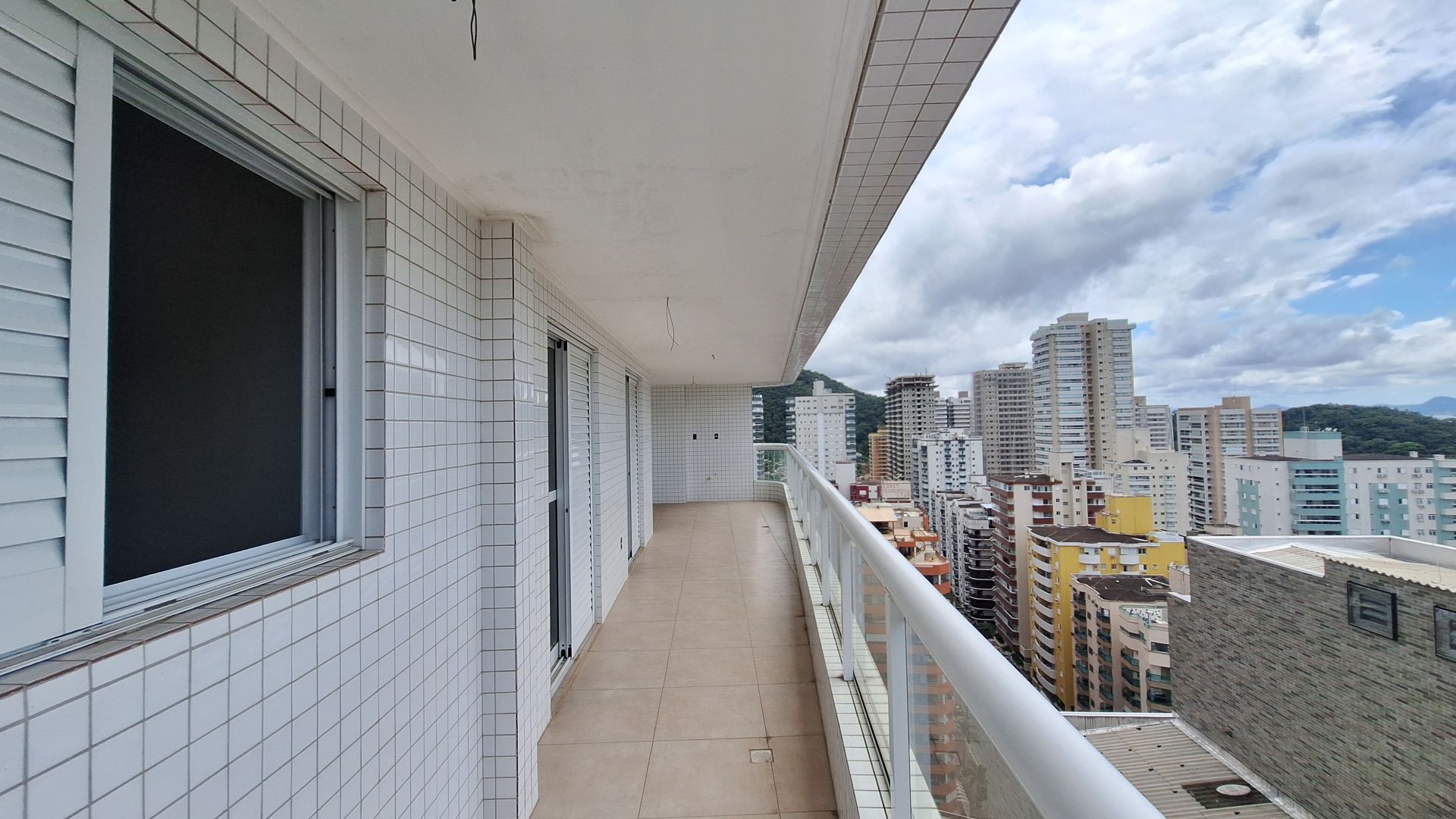 Apartamento Alto Padrão 03 Dormitórios 02 Suítes 02 Vagas Demarcadas, 138m2 – Canto do Forte