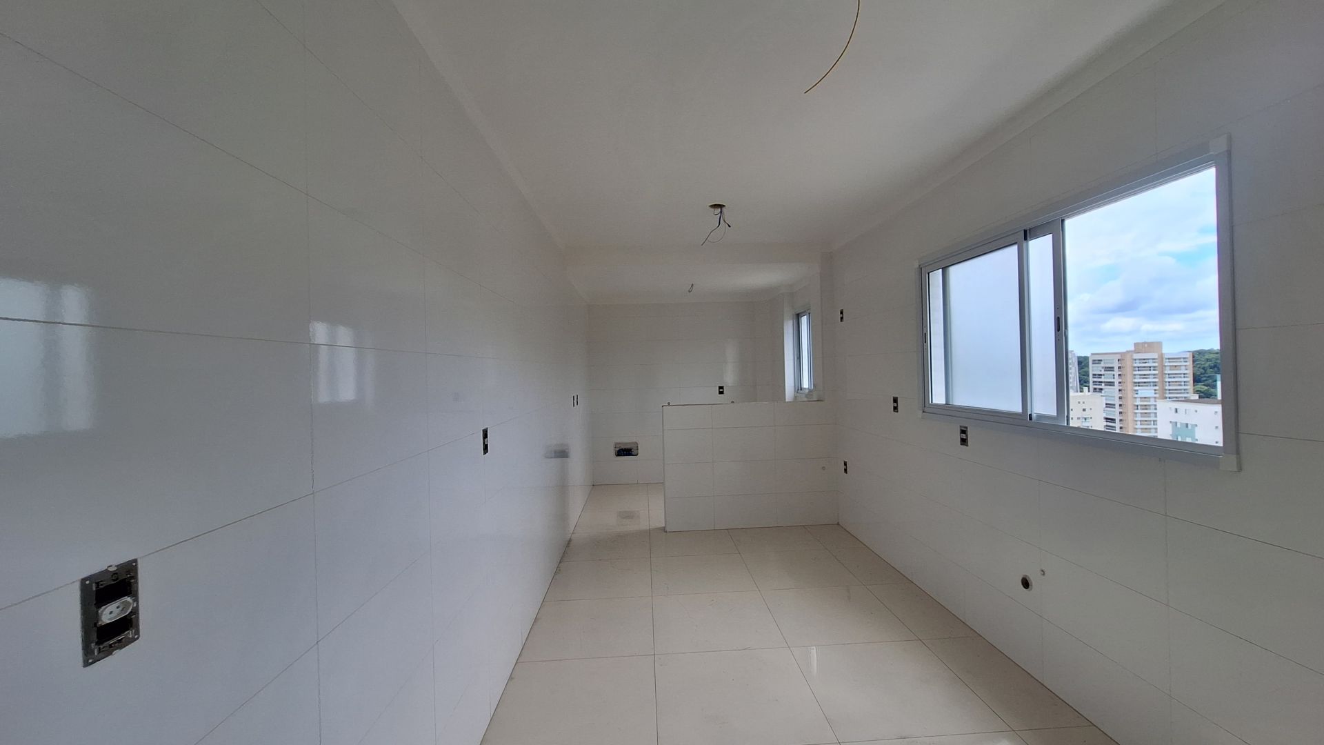 Apartamento Alto Padrão 03 Dormitórios 02 Suítes 02 Vagas Demarcadas, 138m2 – Canto do Forte