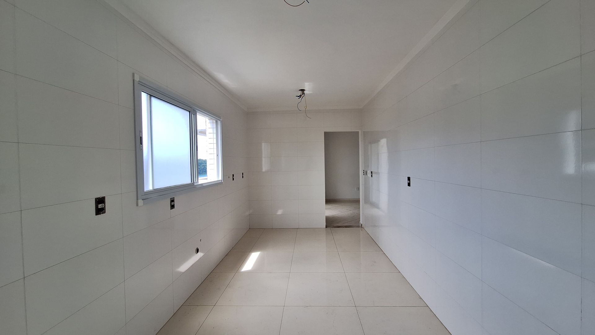 Apartamento Alto Padrão 03 Dormitórios 02 Suítes 02 Vagas Demarcadas, 138m2 – Canto do Forte