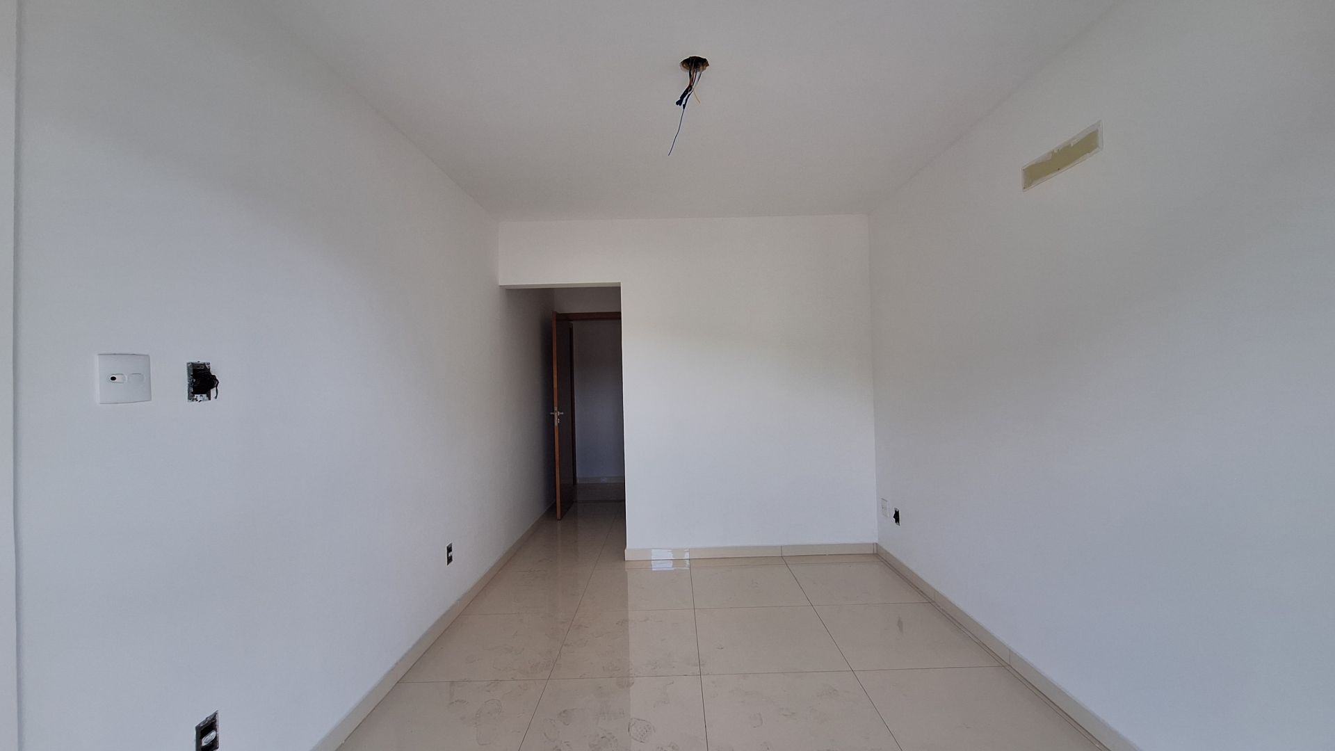 Apartamento Alto Padrão 03 Dormitórios 02 Suítes 02 Vagas Demarcadas, 138m2 – Canto do Forte