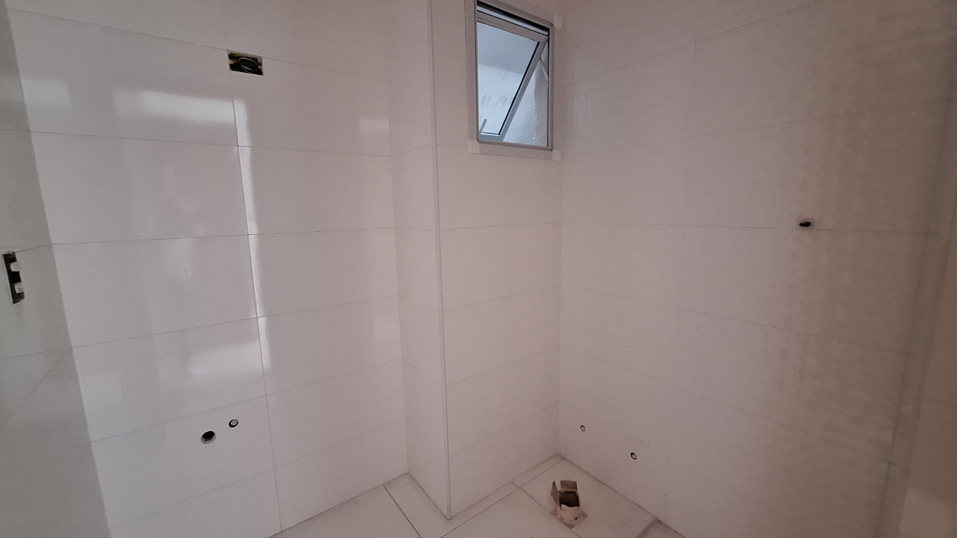 Apartamento Alto Padrão 03 Dormitórios 02 Suítes 02 Vagas Demarcadas, 138m2 – Canto do Forte