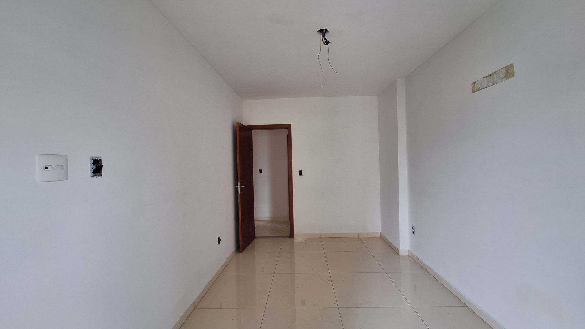 Apartamento Alto Padrão 03 Dormitórios 02 Suítes 02 Vagas Demarcadas, 129m2 – Canto do Forte