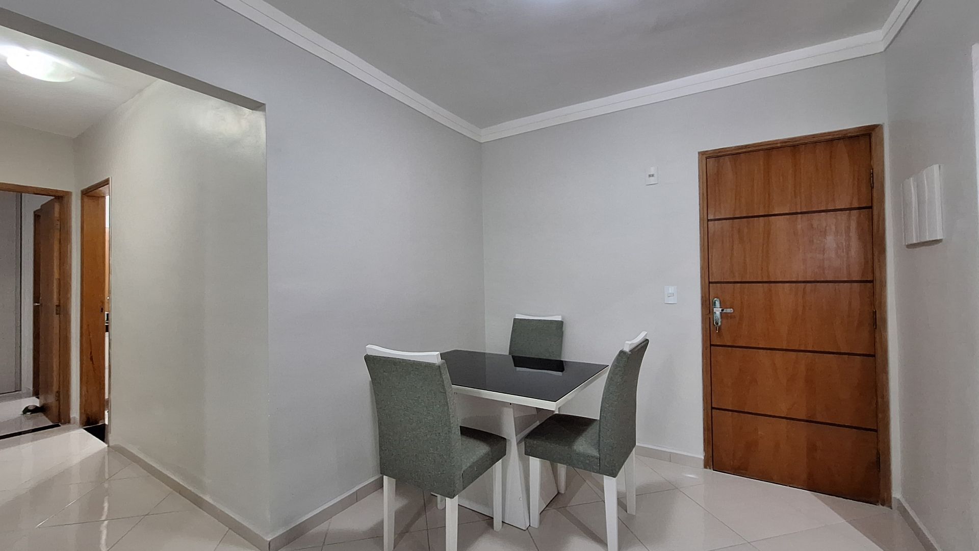 Apartamento 02 Dormitórios 01 Suite 02 Vagas, 82m2 – Guilhermina