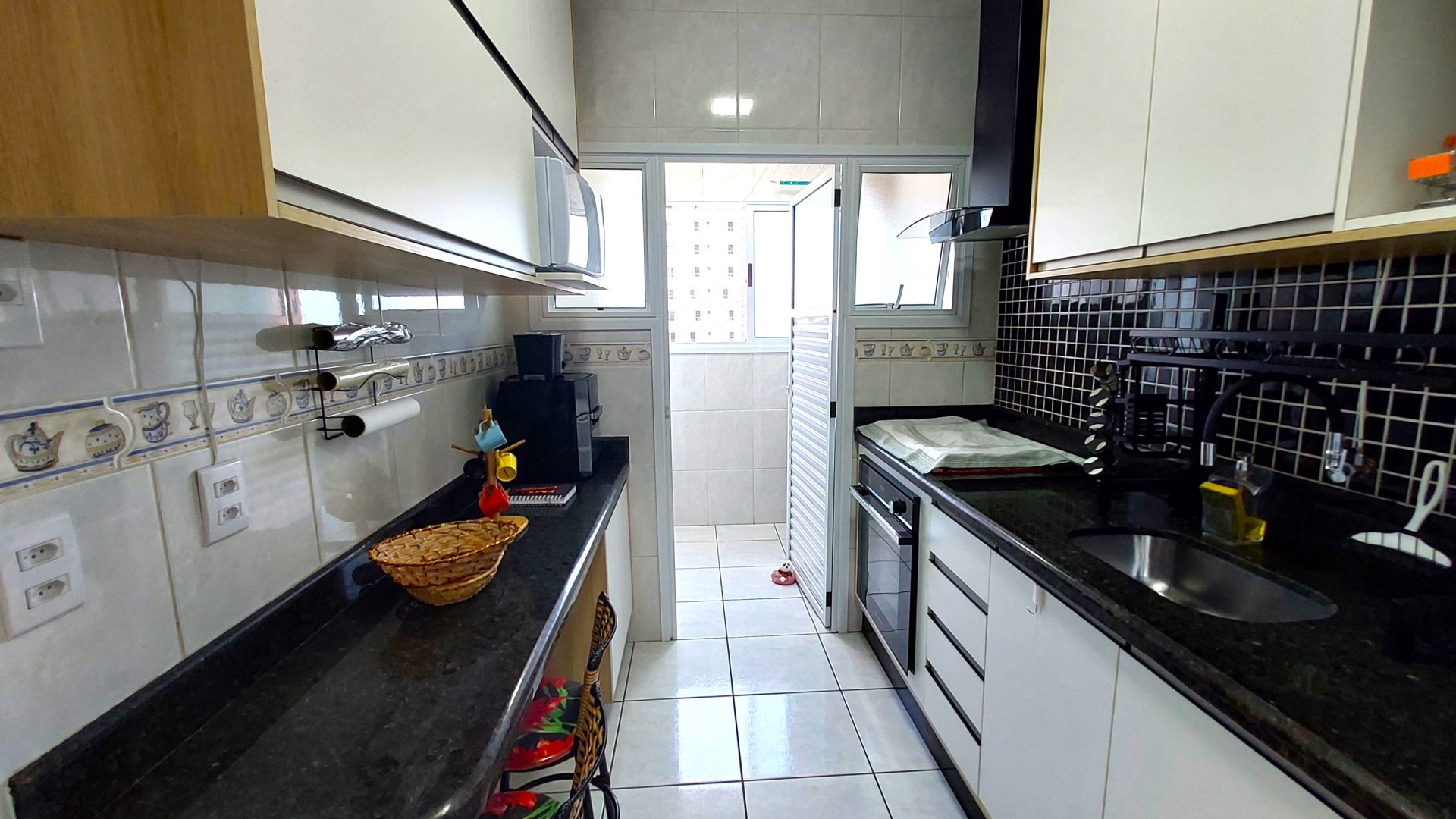 Apartamento Mobiliado 03 Dormitórios 01 Suíte 01 Vaga, 86m2 – Canto do Forte