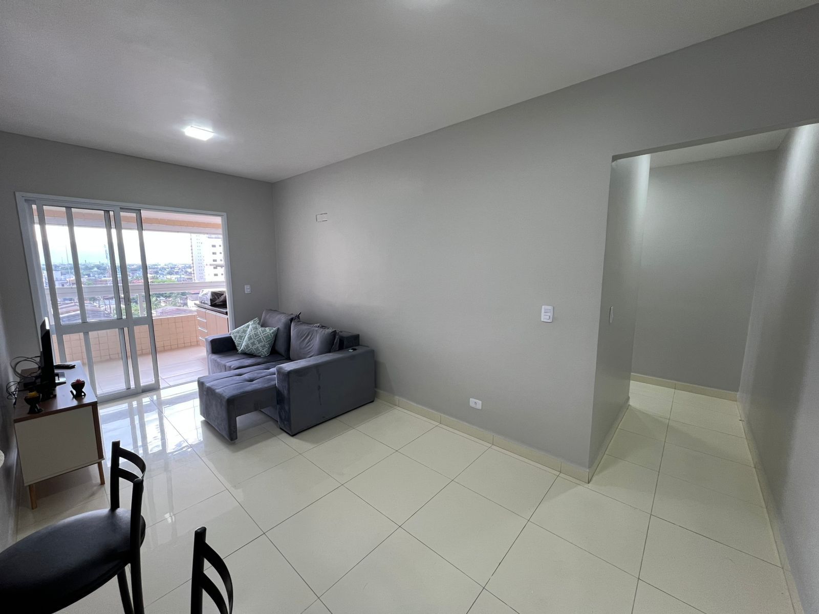 Apartamento 02 Dormitórios, sendo 02 Suítes, 02 Vagas, 84m2 – Aviação