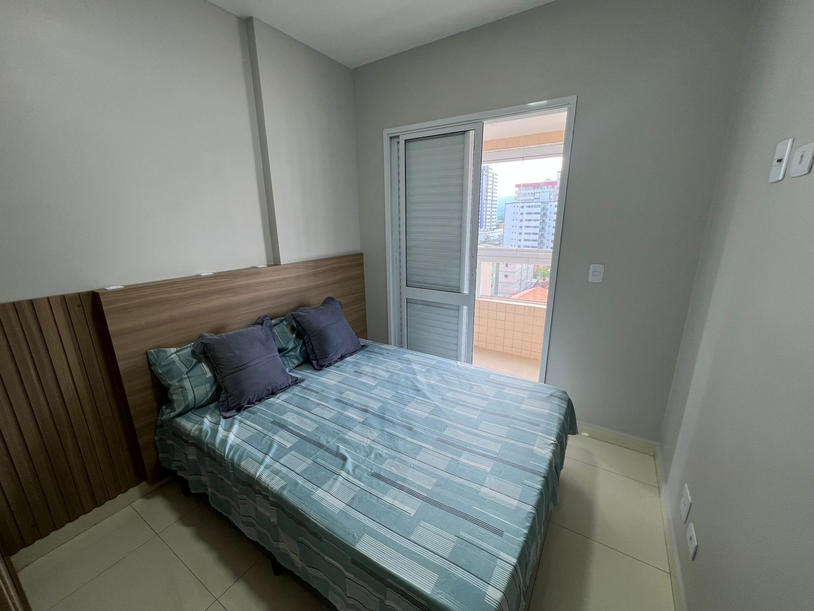 Apartamento 02 Dormitórios, sendo 02 Suítes, 02 Vagas, 84m2 – Aviação