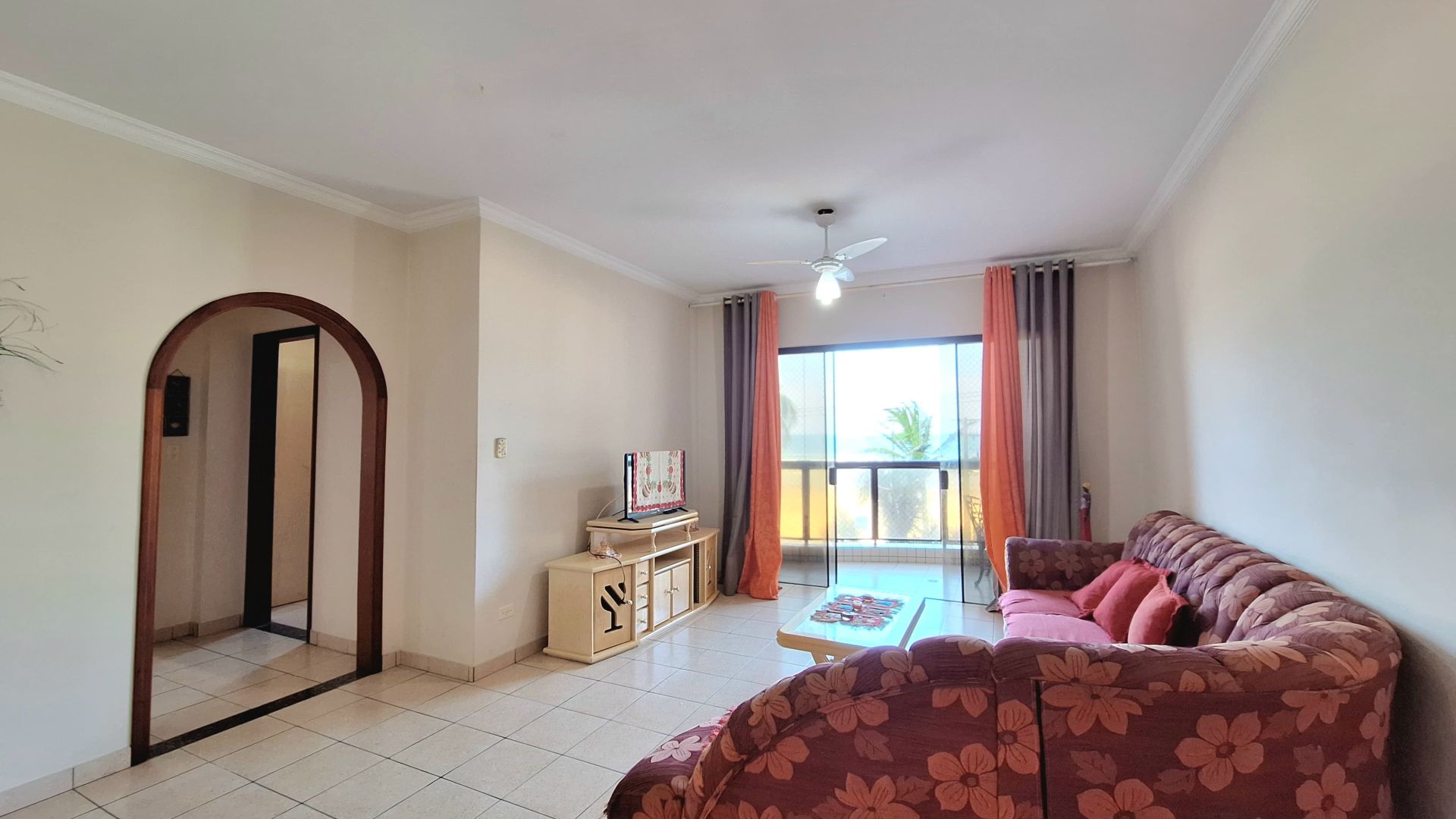 Apartamento Frente Mar 02 Dormitórios 01 Suíte + DEP. Empregada 01 Vaga, 106m2 – Bairro Vila Caiçara