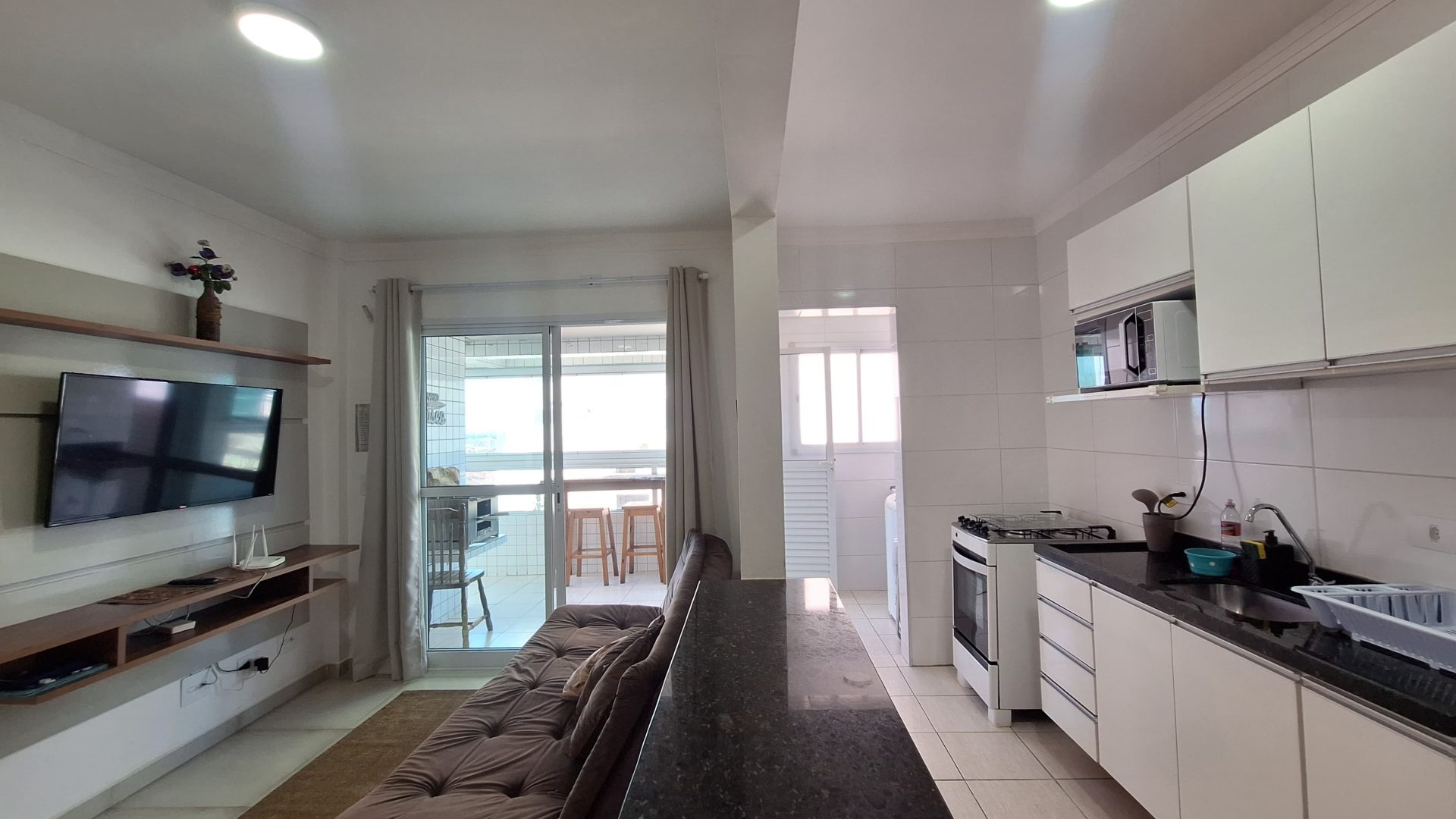 Apartamento 02 Dormitórios 01 Suíte 01 Vaga, 70m2 A.U – Jardim Real