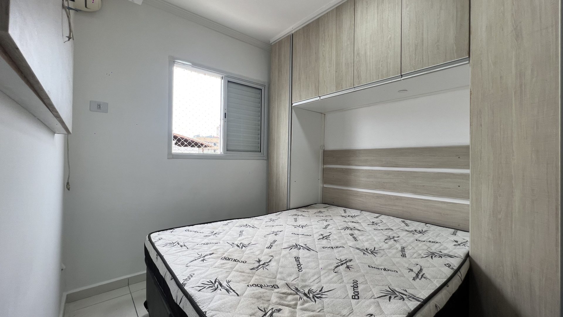 Aparatemnto Mobiliado 02 Dormitorios, 01 Suite, 01 Vaga de Garagem – Vila Tupi