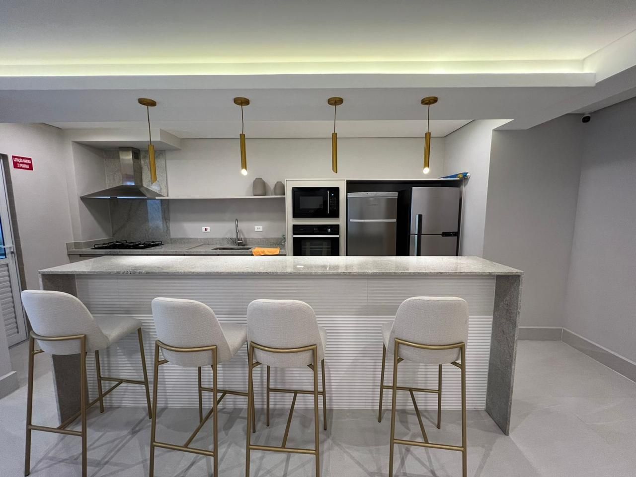 Apartamento Mobiliado 03 Suítes 01 Lavabo 02 Vagas – 101m2 – Aviação