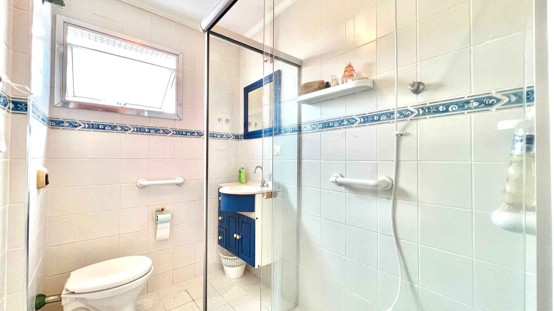Apartamento Mobiliado 02 Dormitórios, 01 Vaga de Garagem, 86m2 A.U – Vila Caiçara