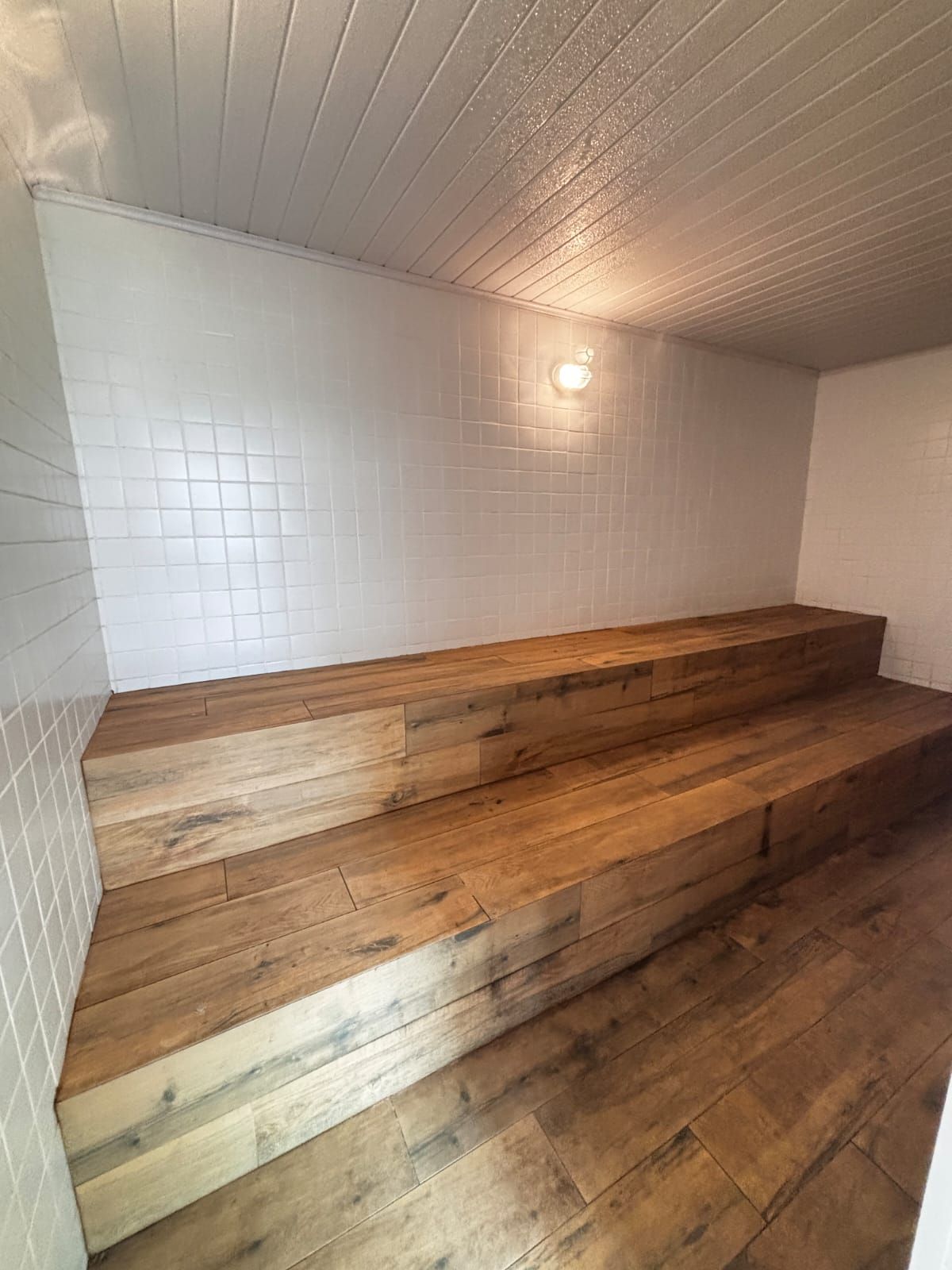 Apartamento Mobiliado 02 Dormitórios 01 Suíte 01 Vaga, 76m2 – Vila Mirim