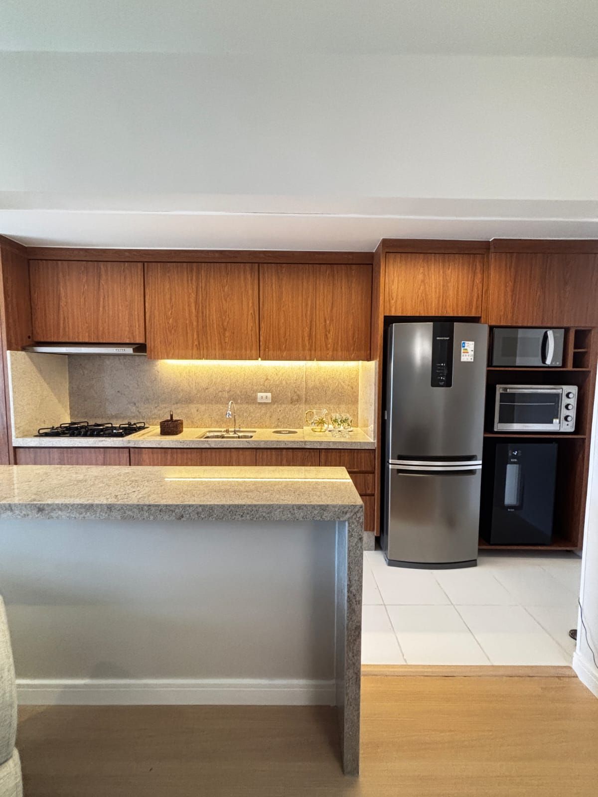 Apartamento Mobiliado 02 Dormitórios 01 Suíte 01 Vaga, 76m2 – Vila Mirim