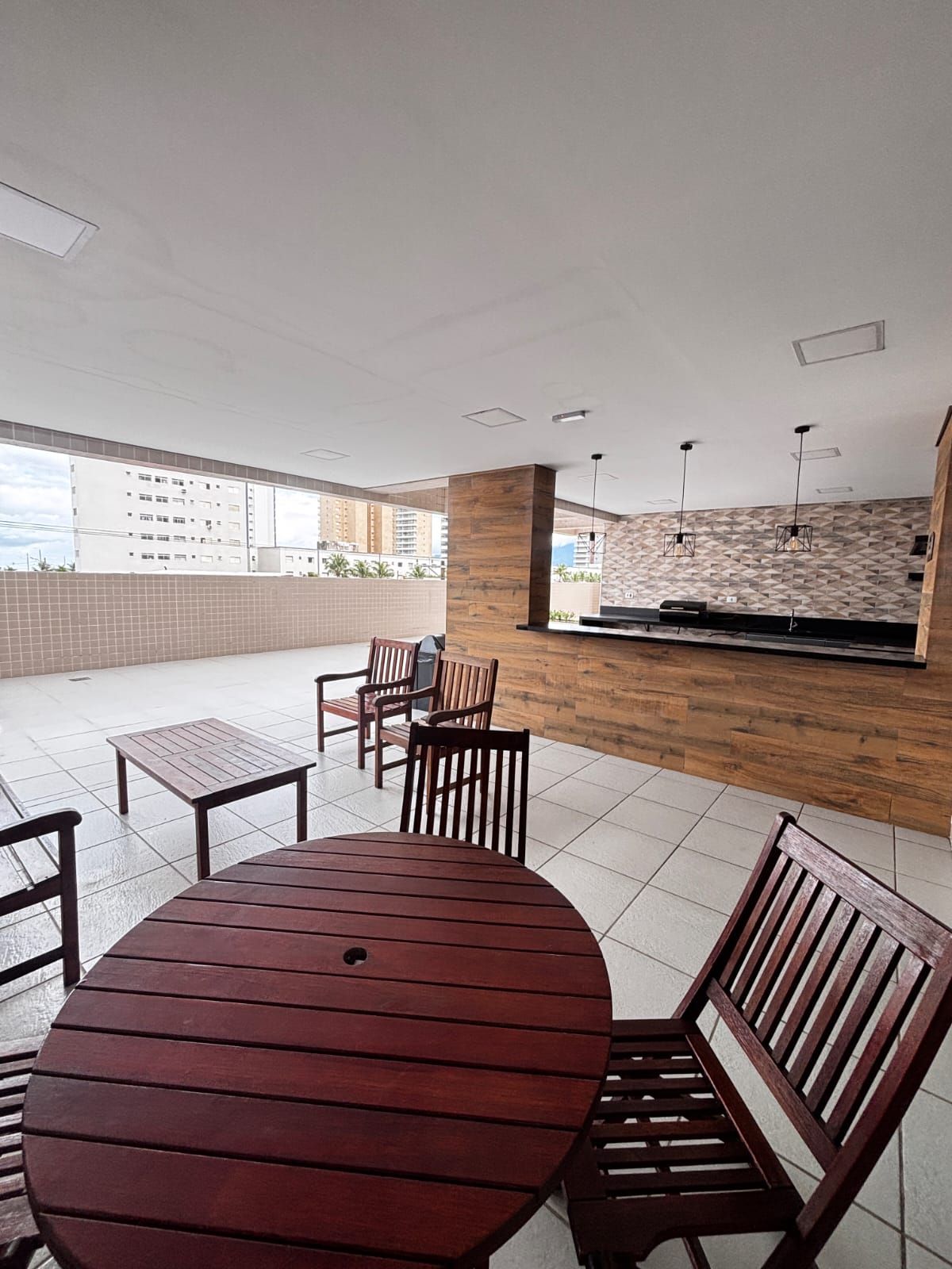Apartamento Mobiliado 02 Dormitórios 01 Suíte 01 Vaga, 76m2 – Vila Mirim