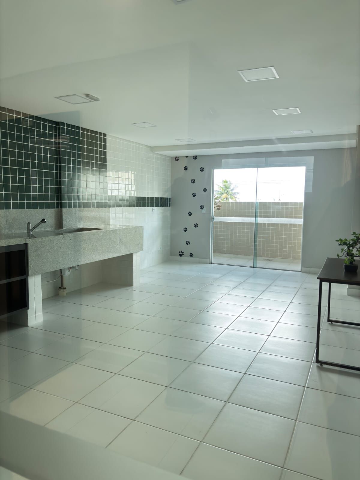 Apartamento Mobiliado 02 Dormitórios 01 Suíte 01 Vaga, 76m2 – Vila Mirim