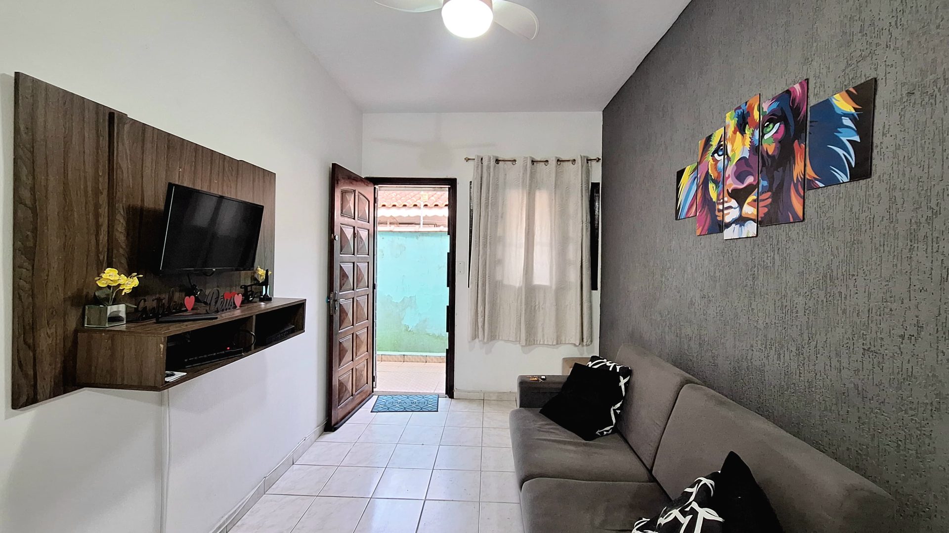 Casa em Condomínio 01 Dormitório, 01 Vaga – Bairro Aviação