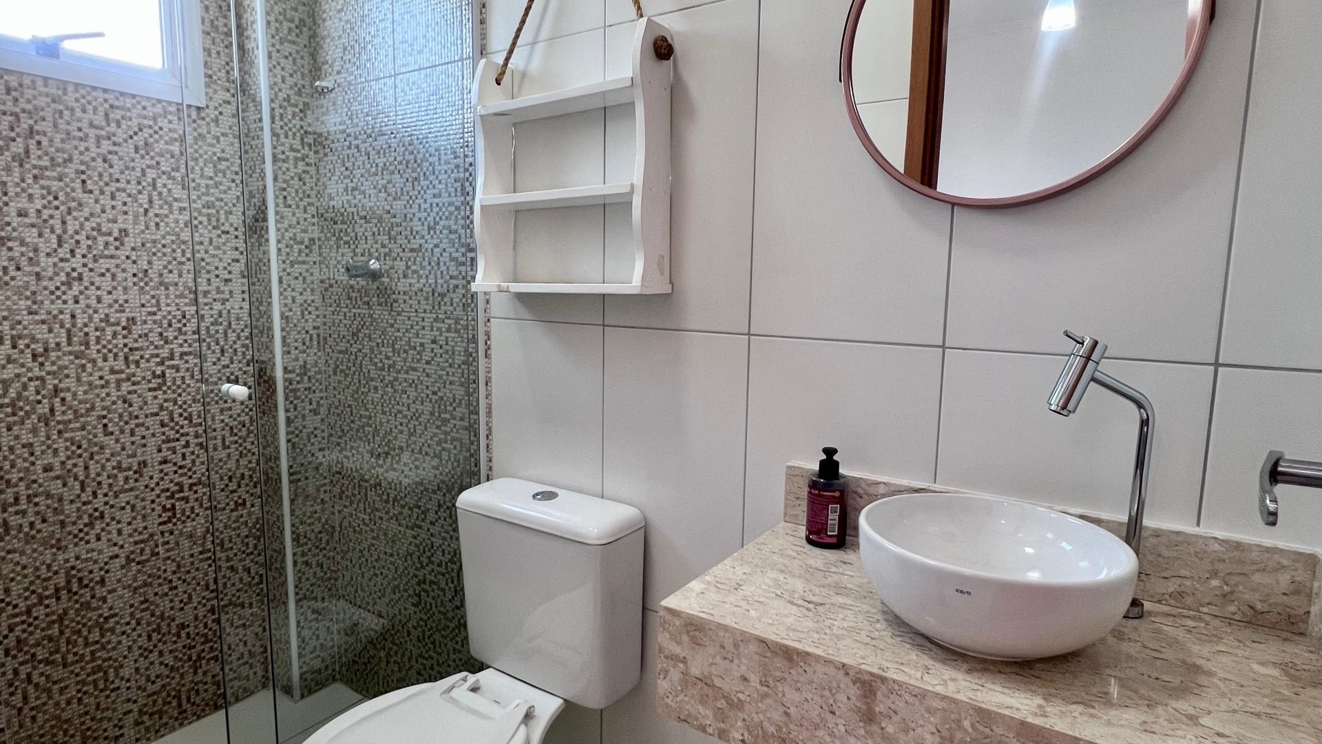 Apartamento 02 Dormitórios, sendo 02 Suítes, 01 Vaga – Bairro Maracanã