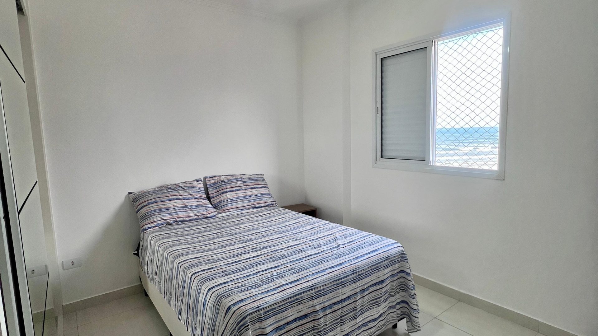 Apartamento 02 Dormitórios, sendo 02 Suítes, 01 Vaga – Bairro Maracanã