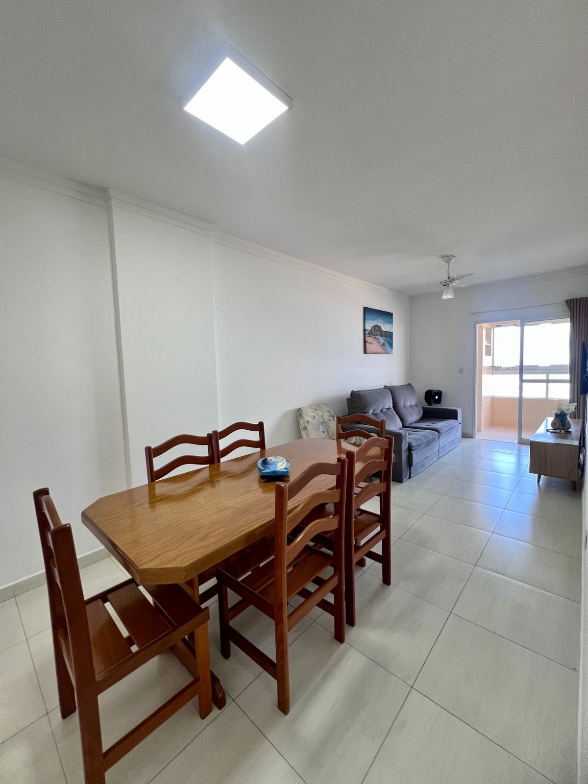 Apartamento 02 Dormitórios, sendo 02 Suítes, 01 Vaga – Bairro Maracanã