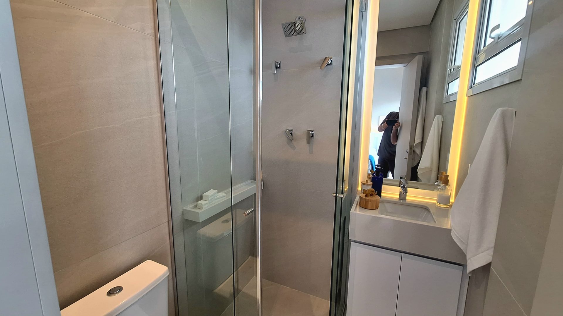 Apartamento 03 Dormitórios, Sendo 03 Suítes, 02 ou 03 Vagas Determinadas, 150,66m2 – Boqueirão