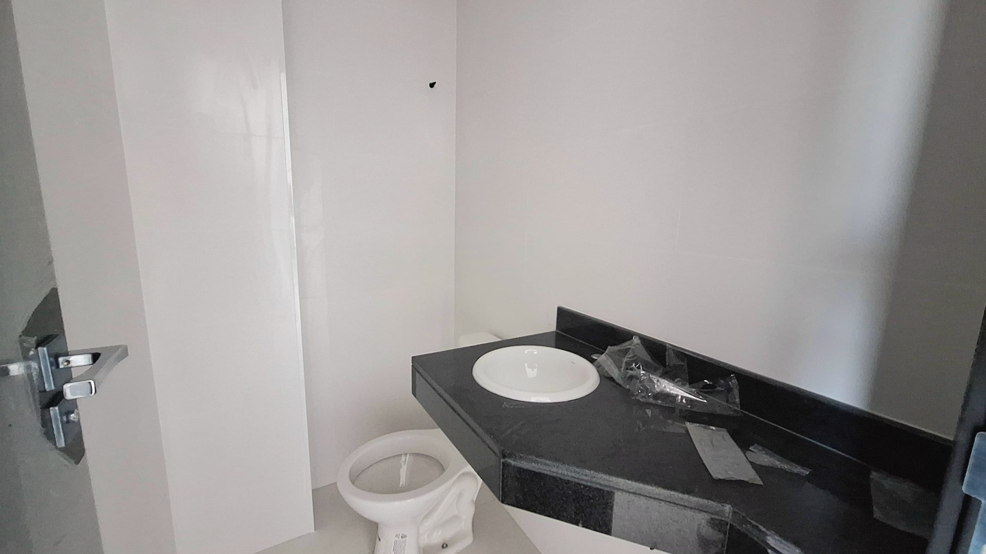 Apartamento 02 Dormitórios 02 Suítes 01 Vaga, 86m2 – Bairro Aviação