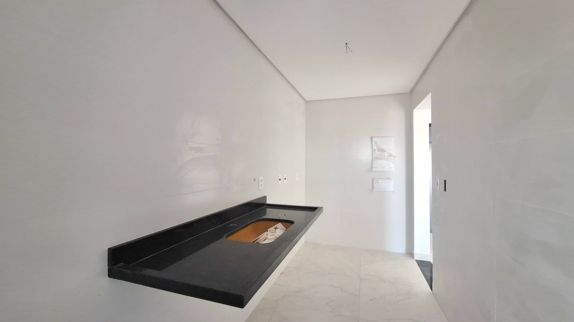 Apartamento 02 Dormitórios 02 Suítes 01 Vaga, 86m2 – Bairro Aviação