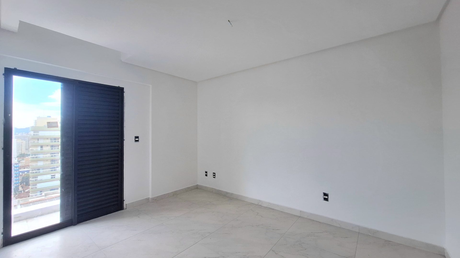 Apartamento 02 Dormitórios 02 Suítes 01 Vaga, 86m2 – Bairro Aviação