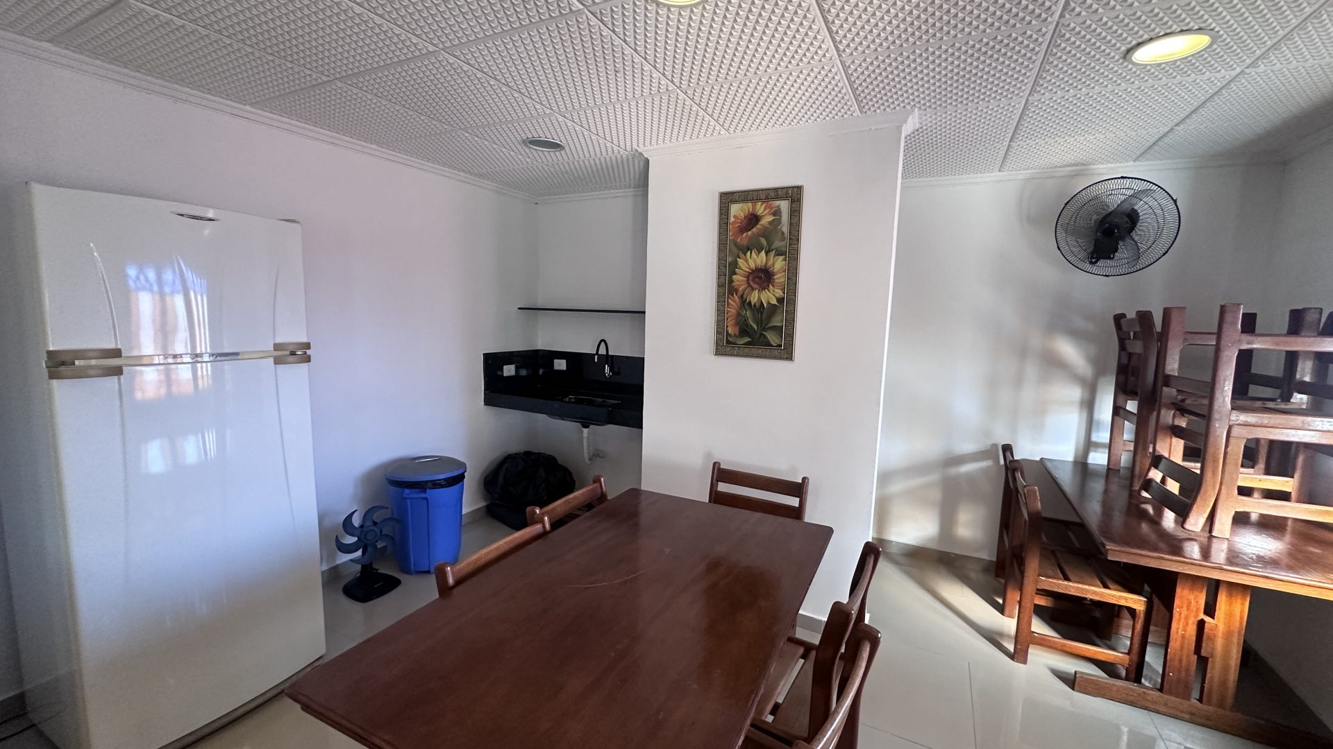 Apartamento Vista Mar 02 Dormitórios 01 Vaga de Garagem, Guilhermina